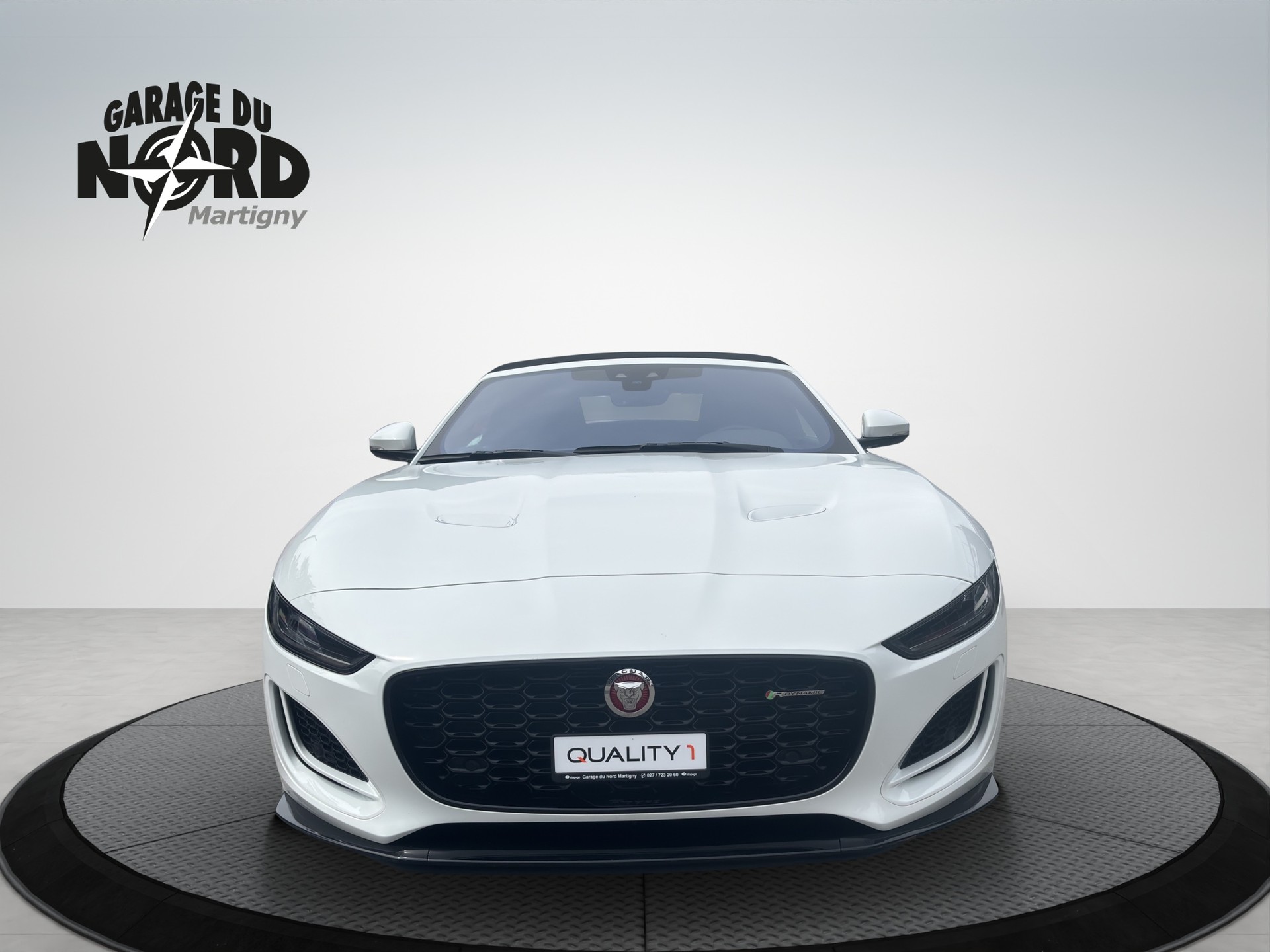 JAGUAR F-Type Convertible 5.0 V8 First Edition Automatik-showroom-element-1