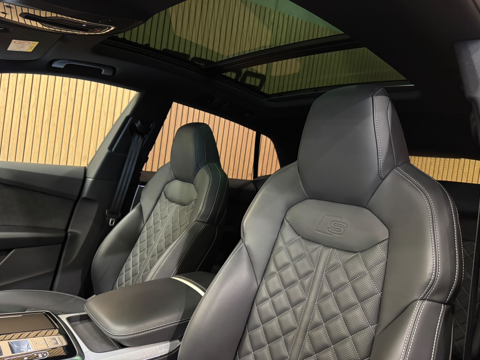 AUDI Q8 SUV 50 TDI quattro tiptronic *Top Ausstattung*-image-28