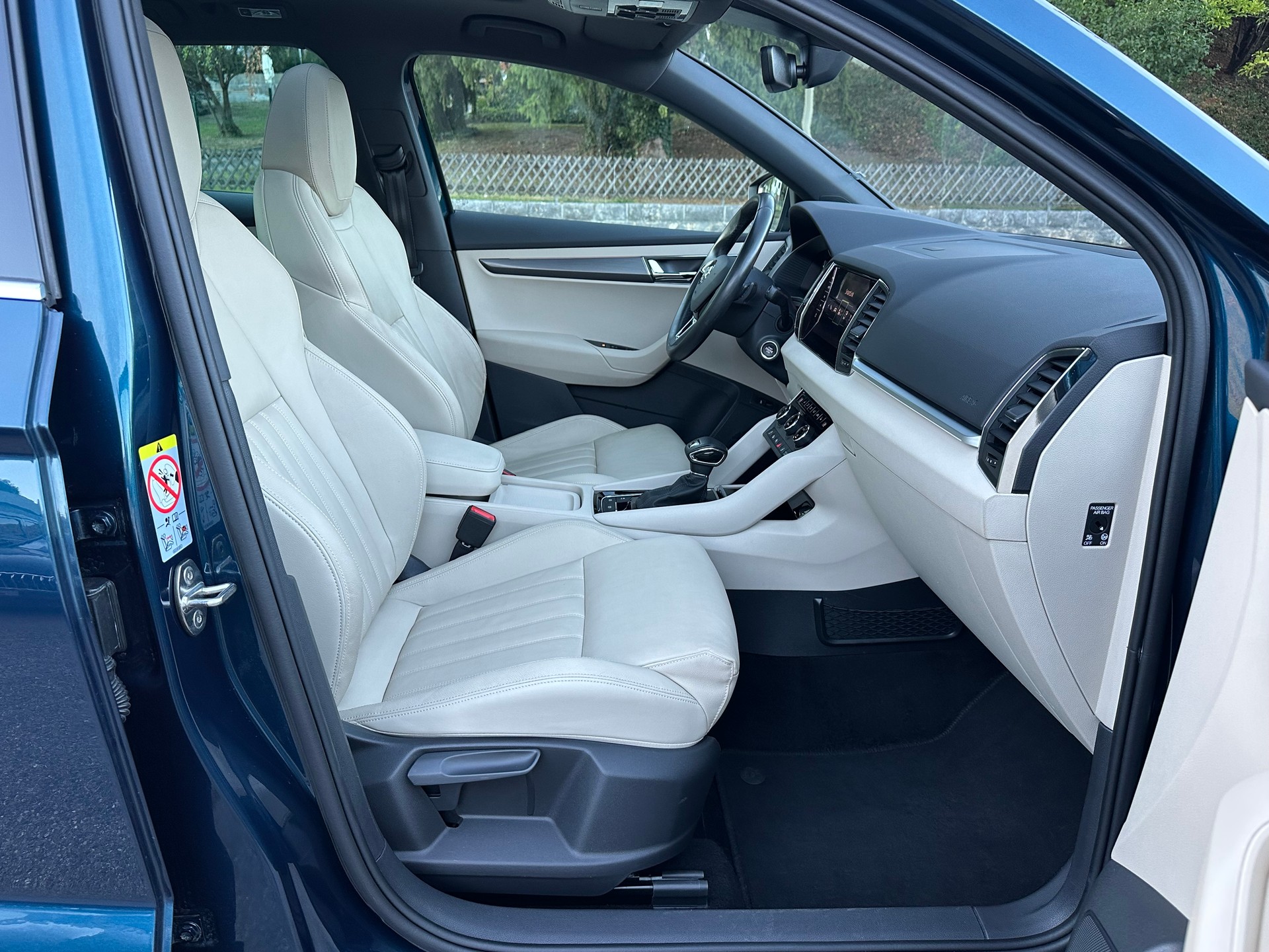 SKODA Karoq 2.0 TDI CR Style 4x4 DSG-image-11