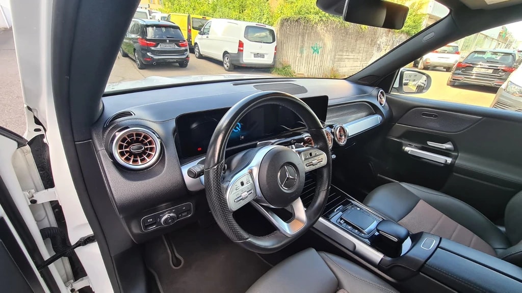 MERCEDES-BENZ EQB 350 4Matic ** NP 65'500.– ** SOH 96,9% ** Gr-Navi ** RF-Kamera ** Sitzheizung ** Ambiente **-image-14