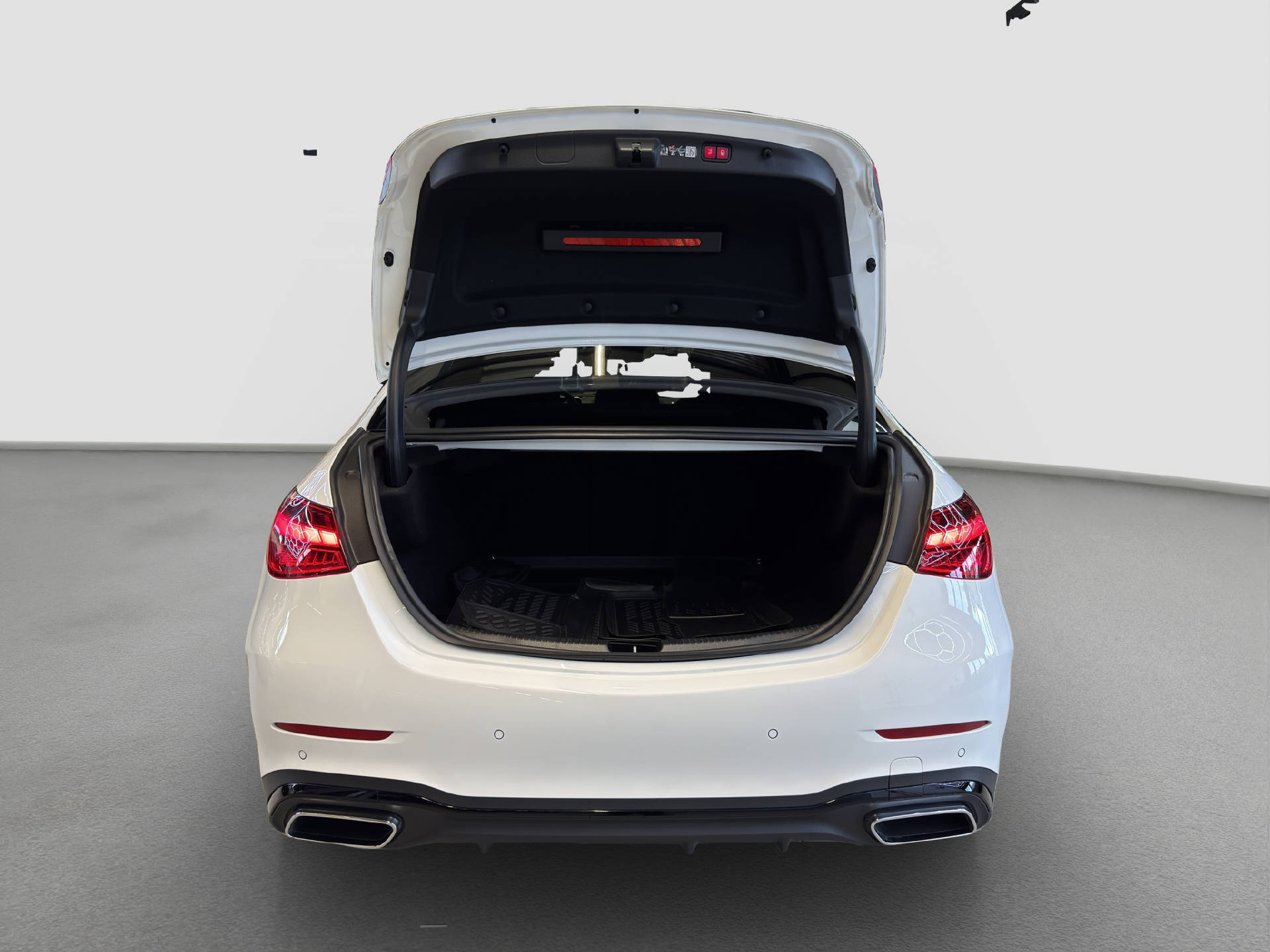 MERCEDES-BENZ C 220 d Swiss Star AMG Line 4MATIC-image-13