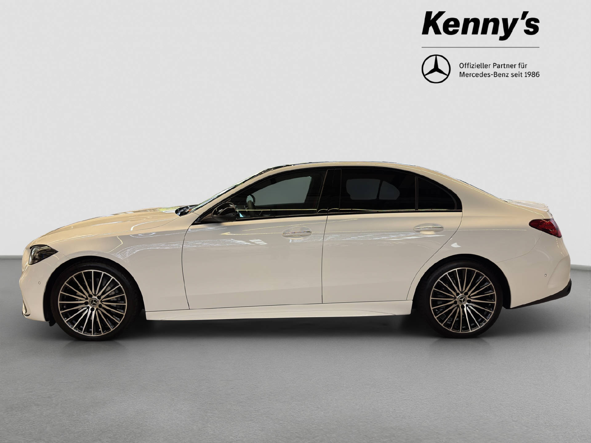 MERCEDES-BENZ C 220 d Swiss Star AMG Line 4MATIC-showroom-element-2