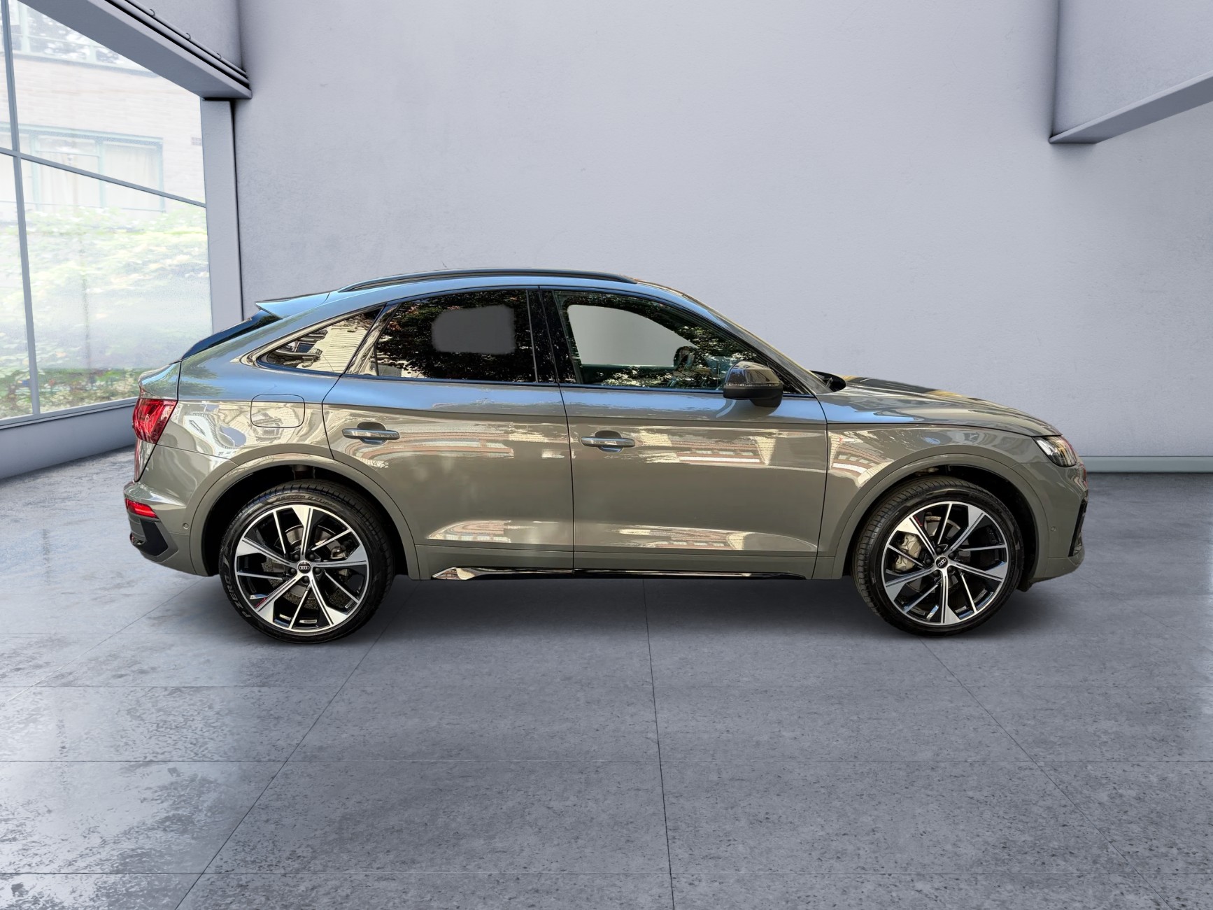 AUDI Q5 Sportback 40 TDI S line quattro S-tronic-image-4