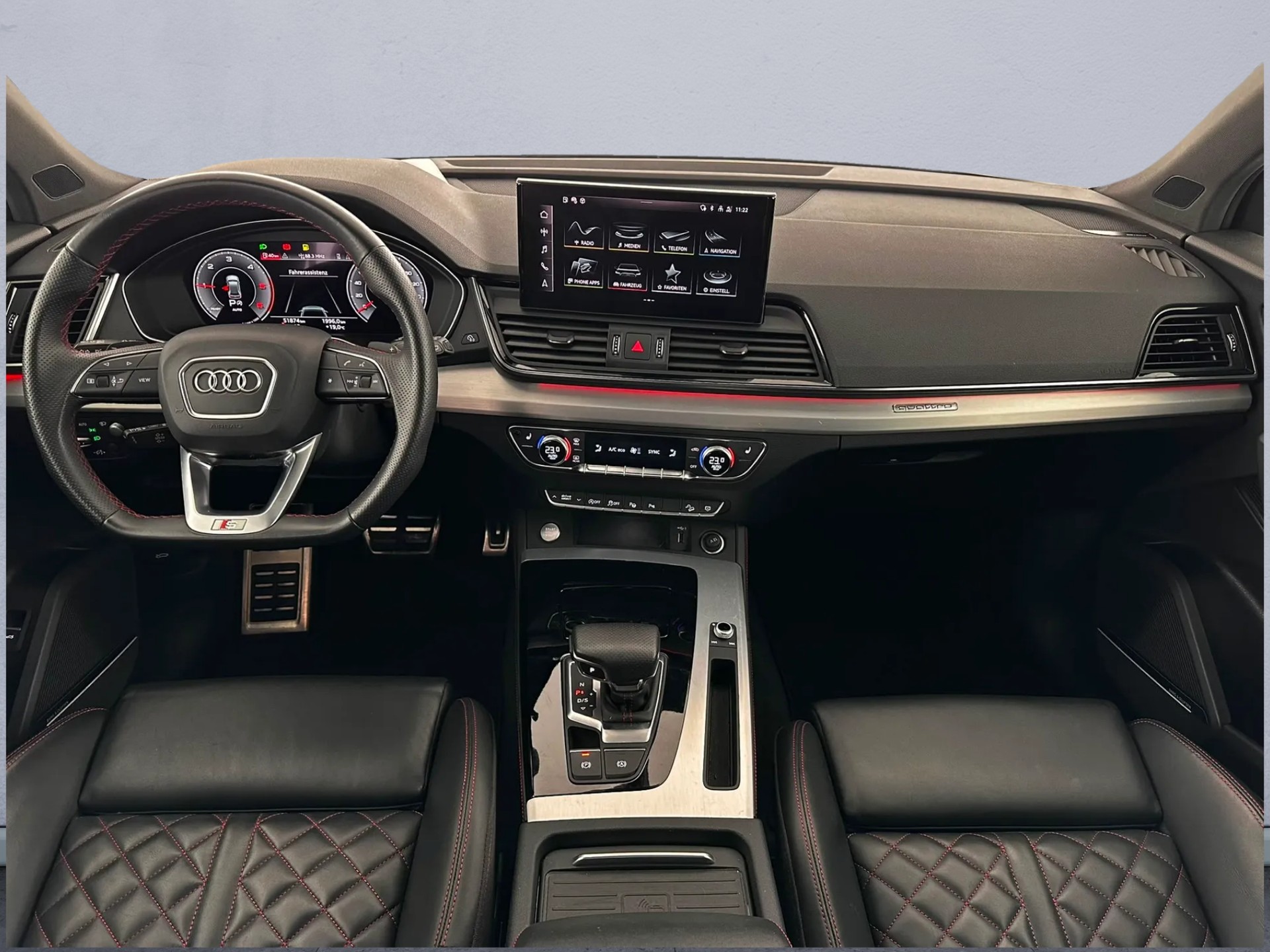 AUDI Q5 Sportback 40 TDI S line quattro S-tronic-image-8