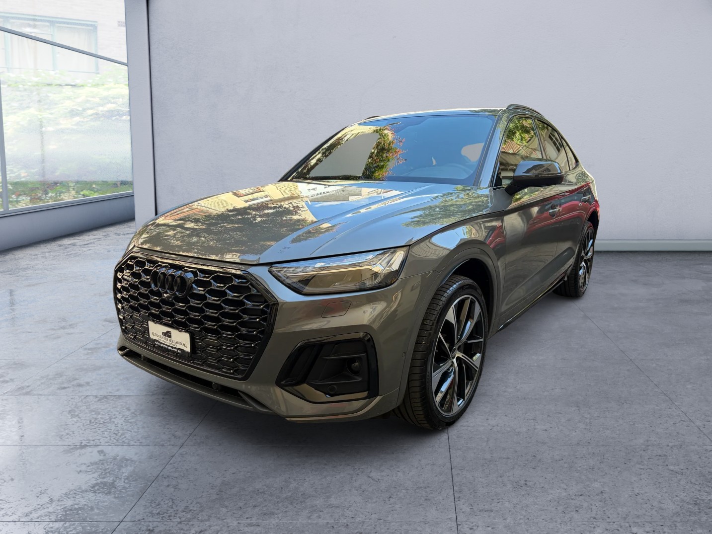 AUDI Q5 Sportback 40 TDI S line quattro S-tronic-image-1