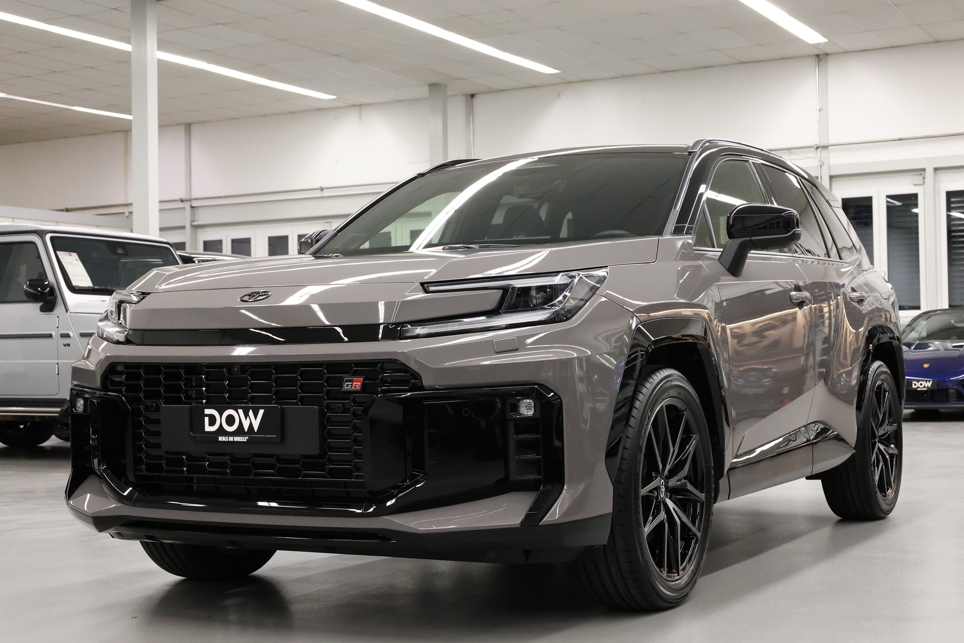 TOYOTA RAV-4 2.5 HSD GR Sport e-CVT AWD-image-4