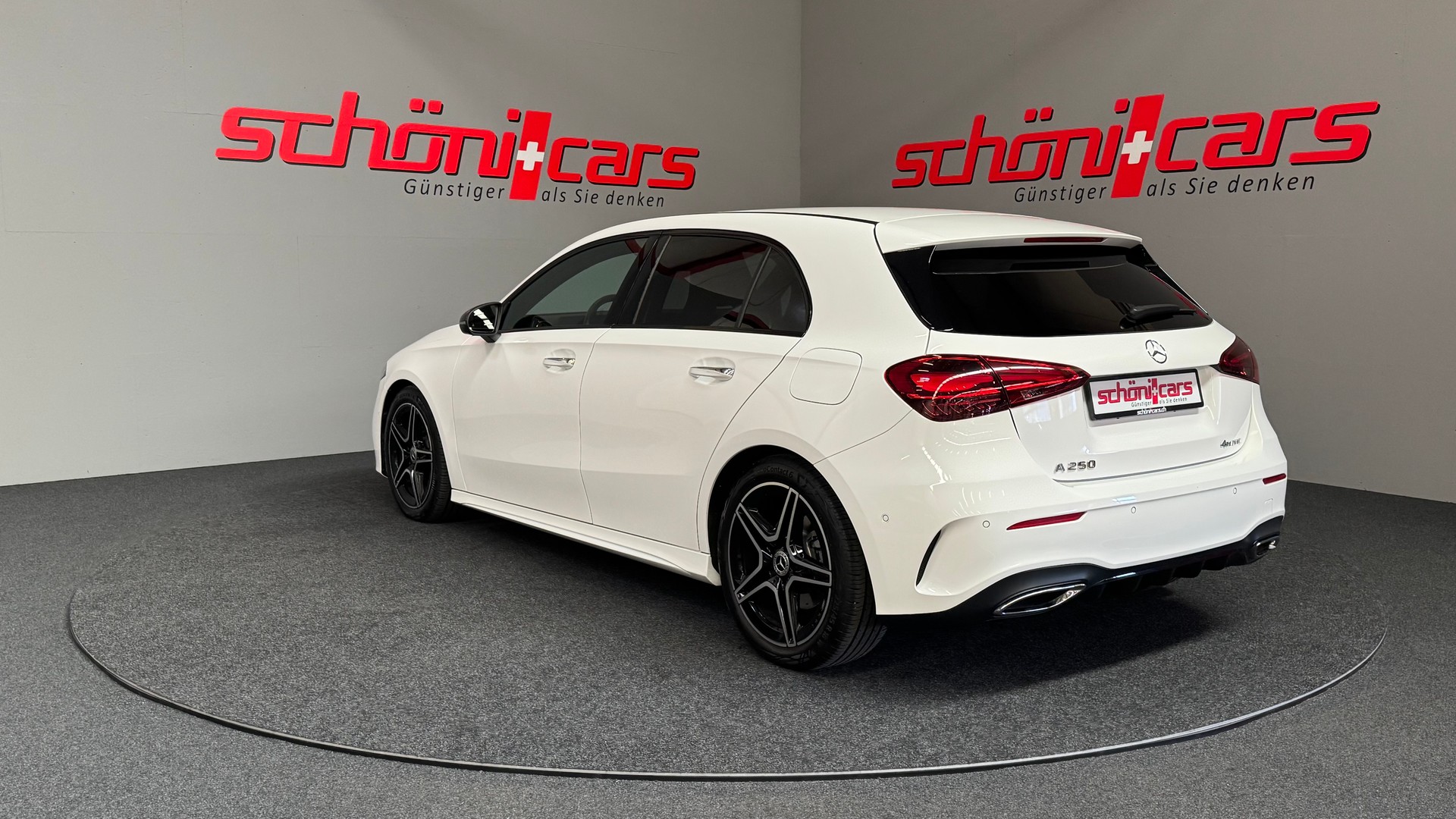 MERCEDES-BENZ A 250 4Matic AMG Line 4Matic 7G-DCT-showroom-element-3
