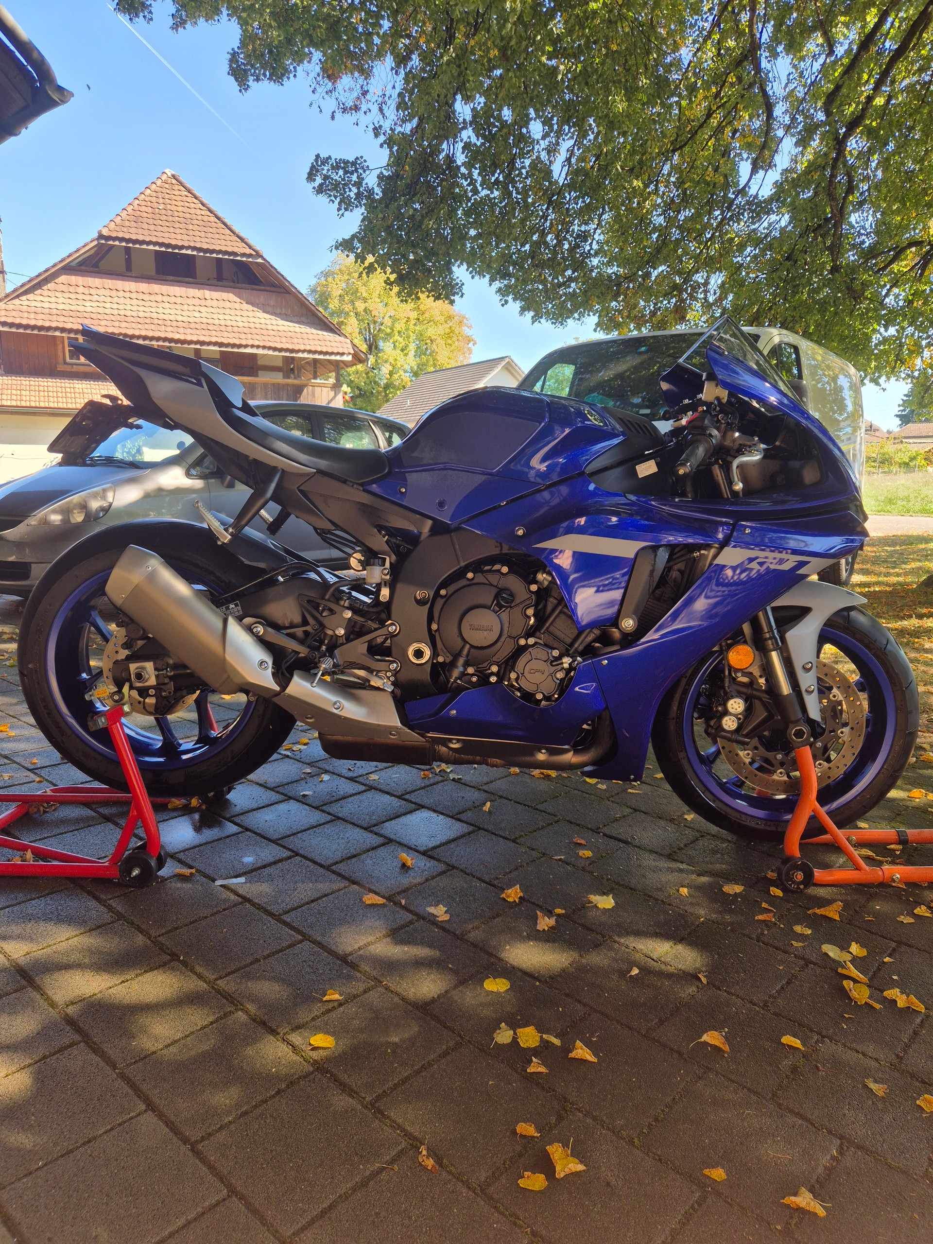 YAMAHA YZF-R1 ABS-image-4