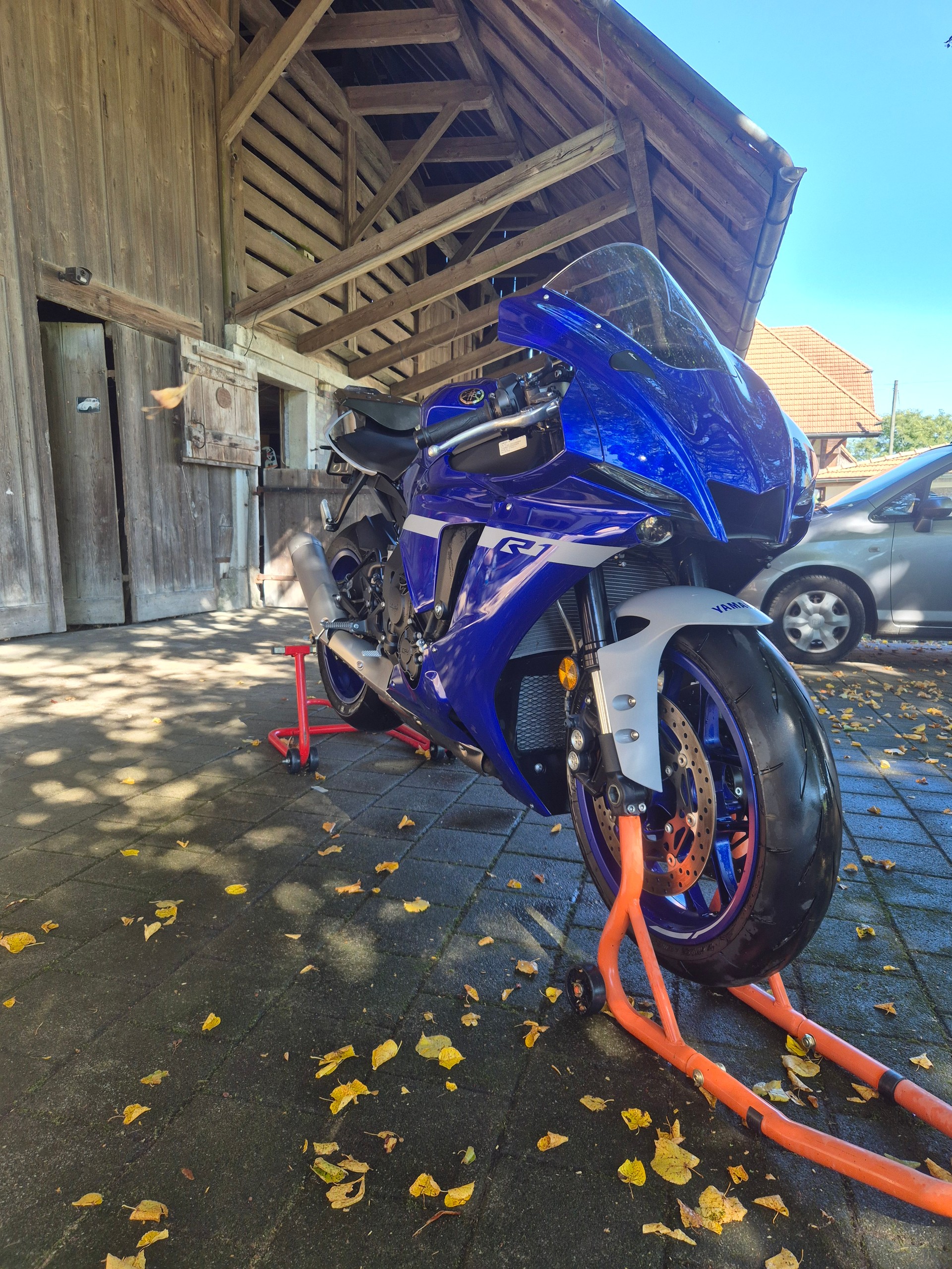 YAMAHA YZF-R1 ABS-image-3