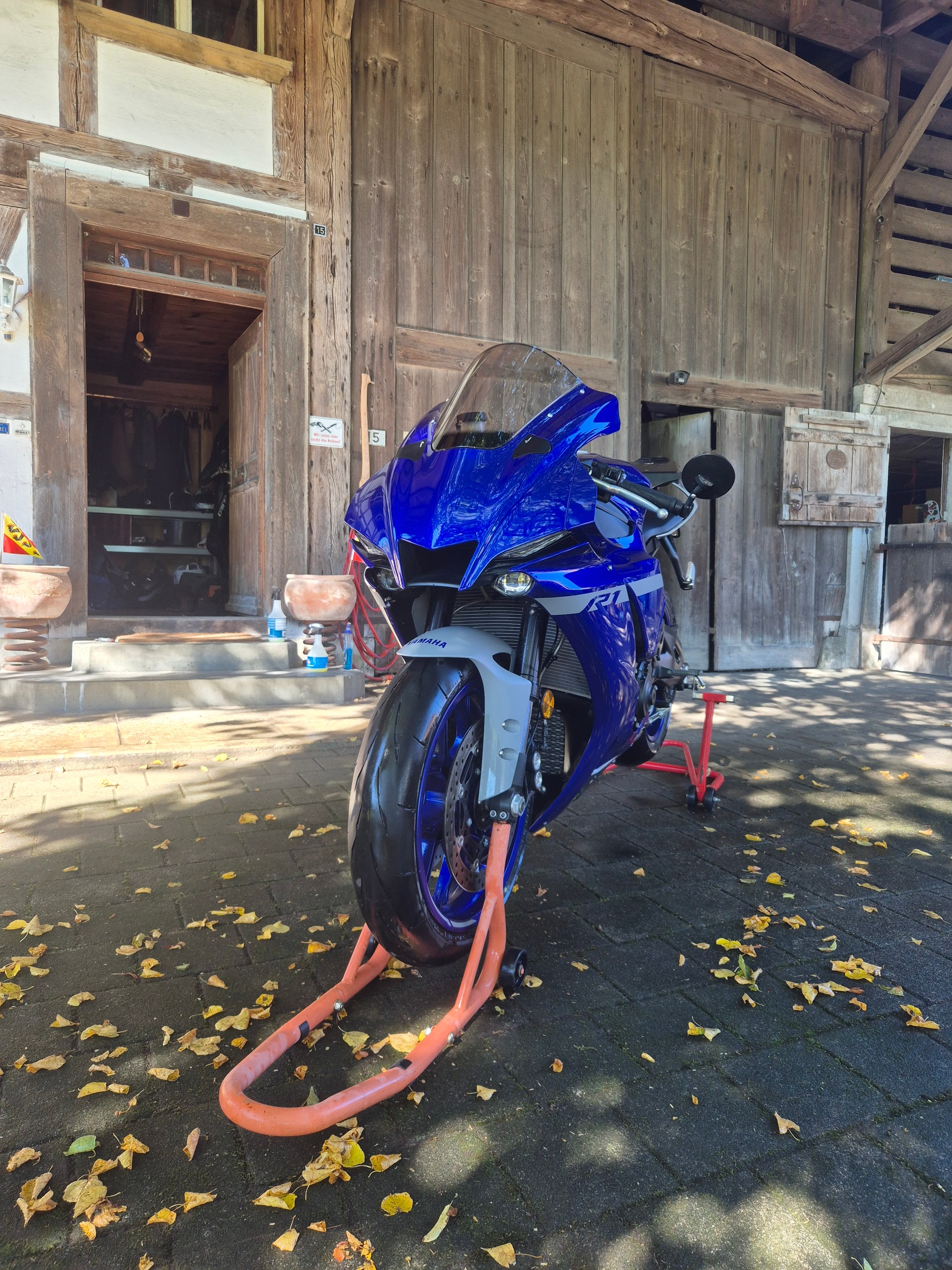 YAMAHA YZF-R1 ABS-image-2