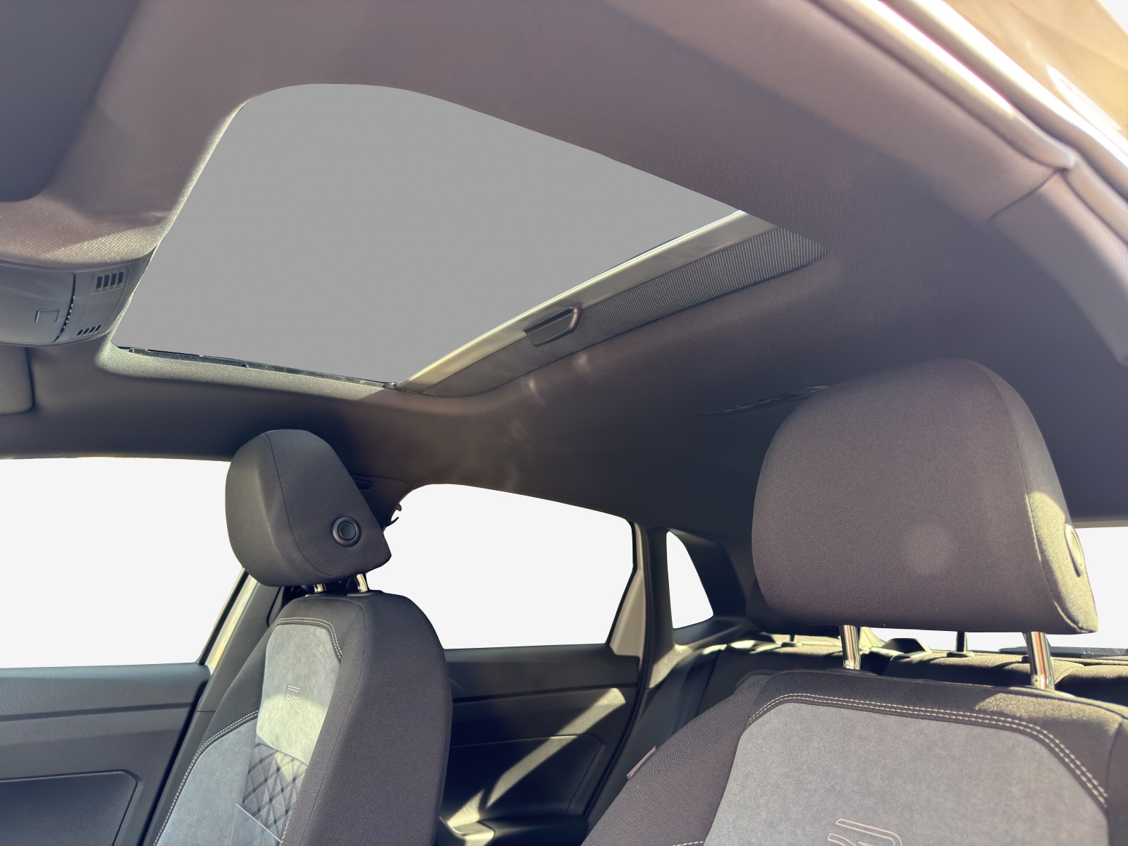VW Polo 1.0 TSI R-Line United DSG-image-13