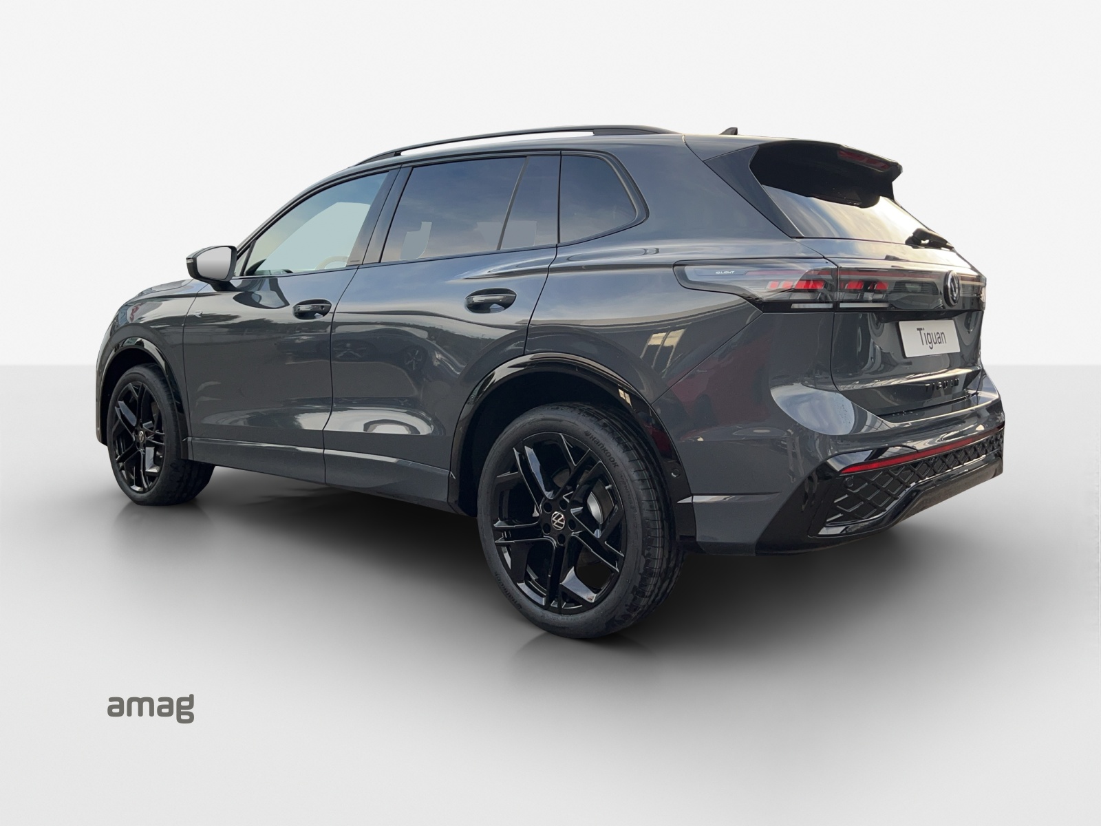 VW Tiguan 2.0 TSI DSG R-Line 4Motion-showroom-element-2