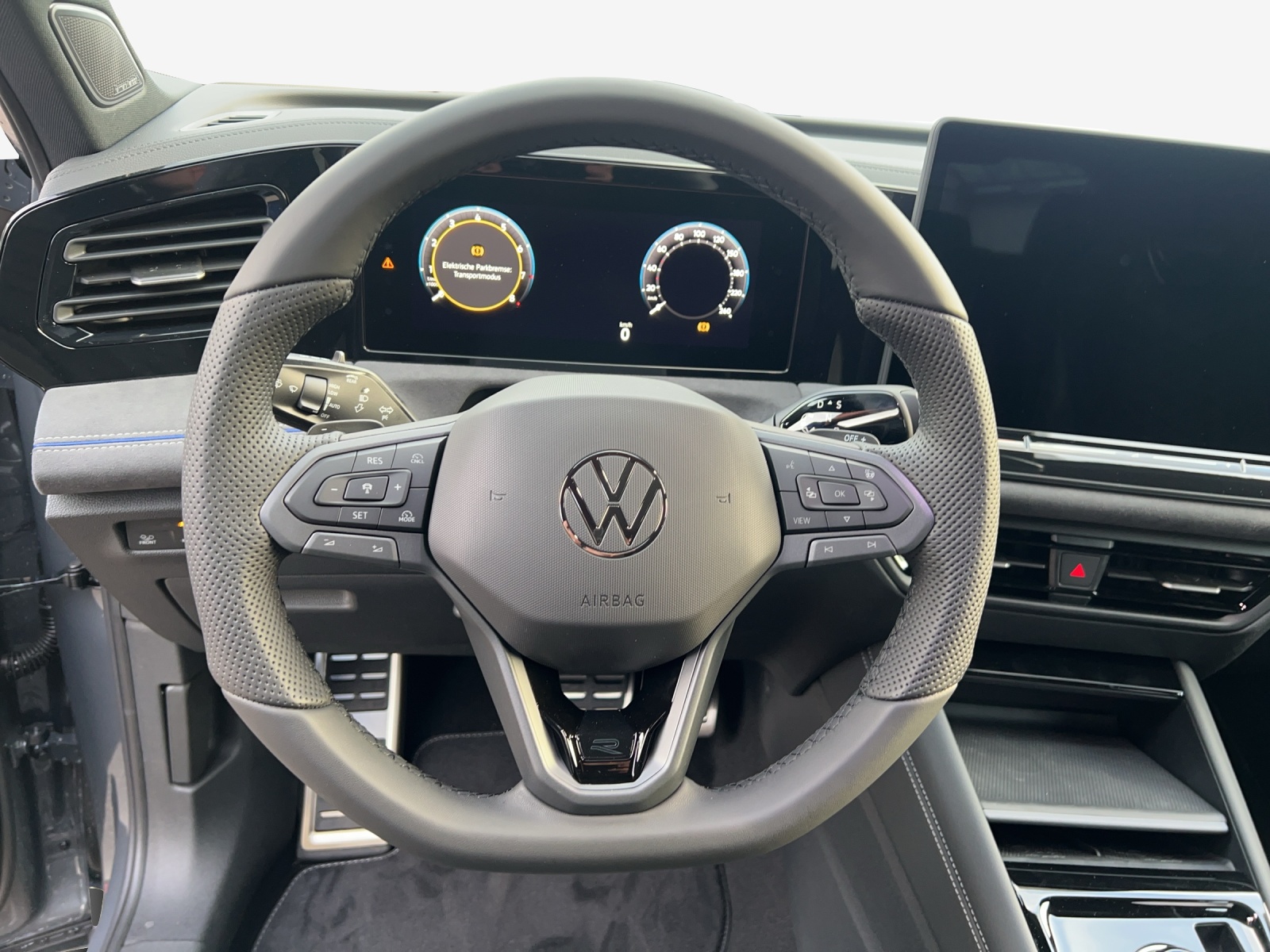 VW Tiguan 2.0 TSI DSG R-Line 4Motion-image-9