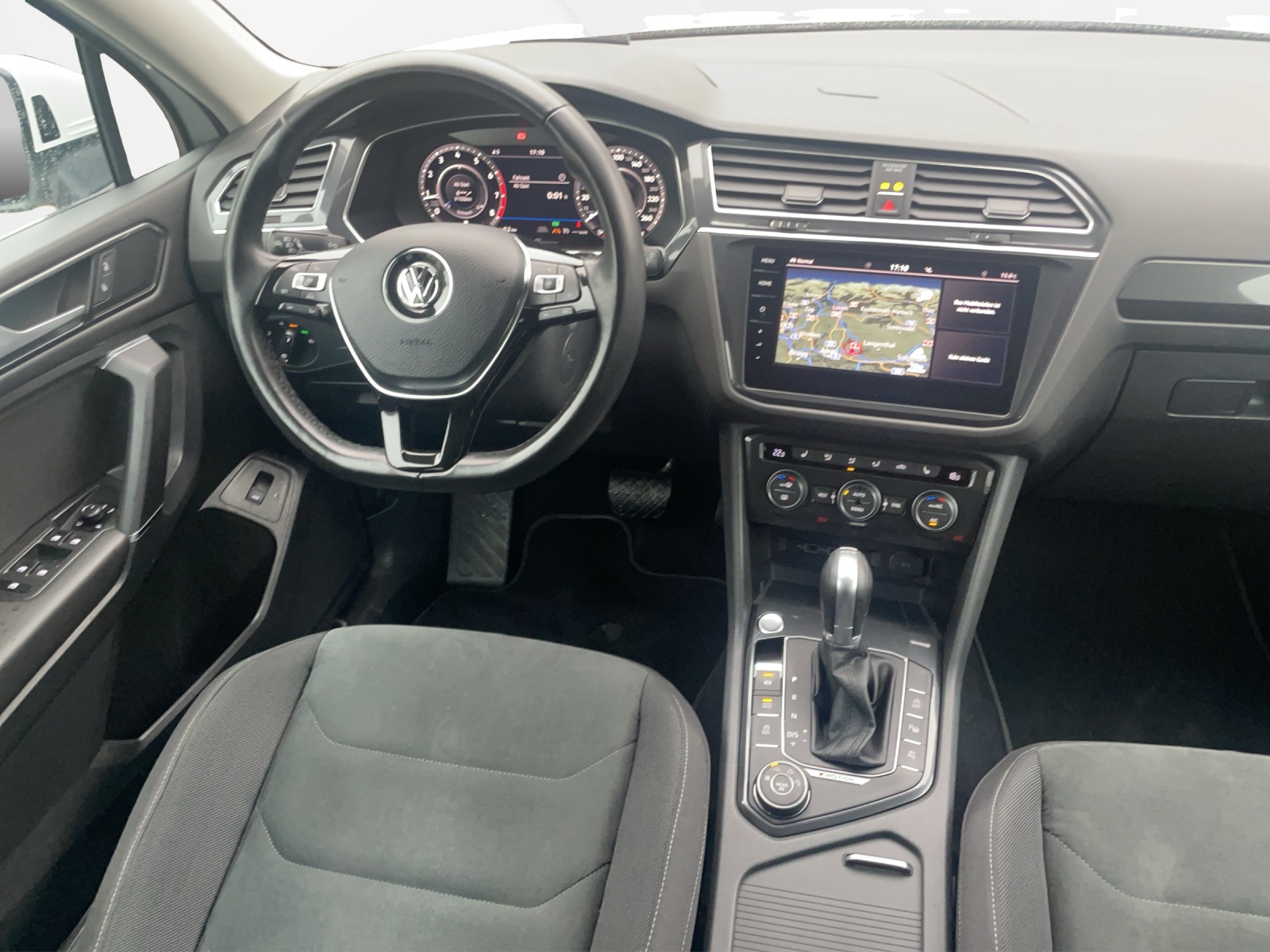 VW Tiguan Allspace 2.0 TSI Highline DSG-image-12