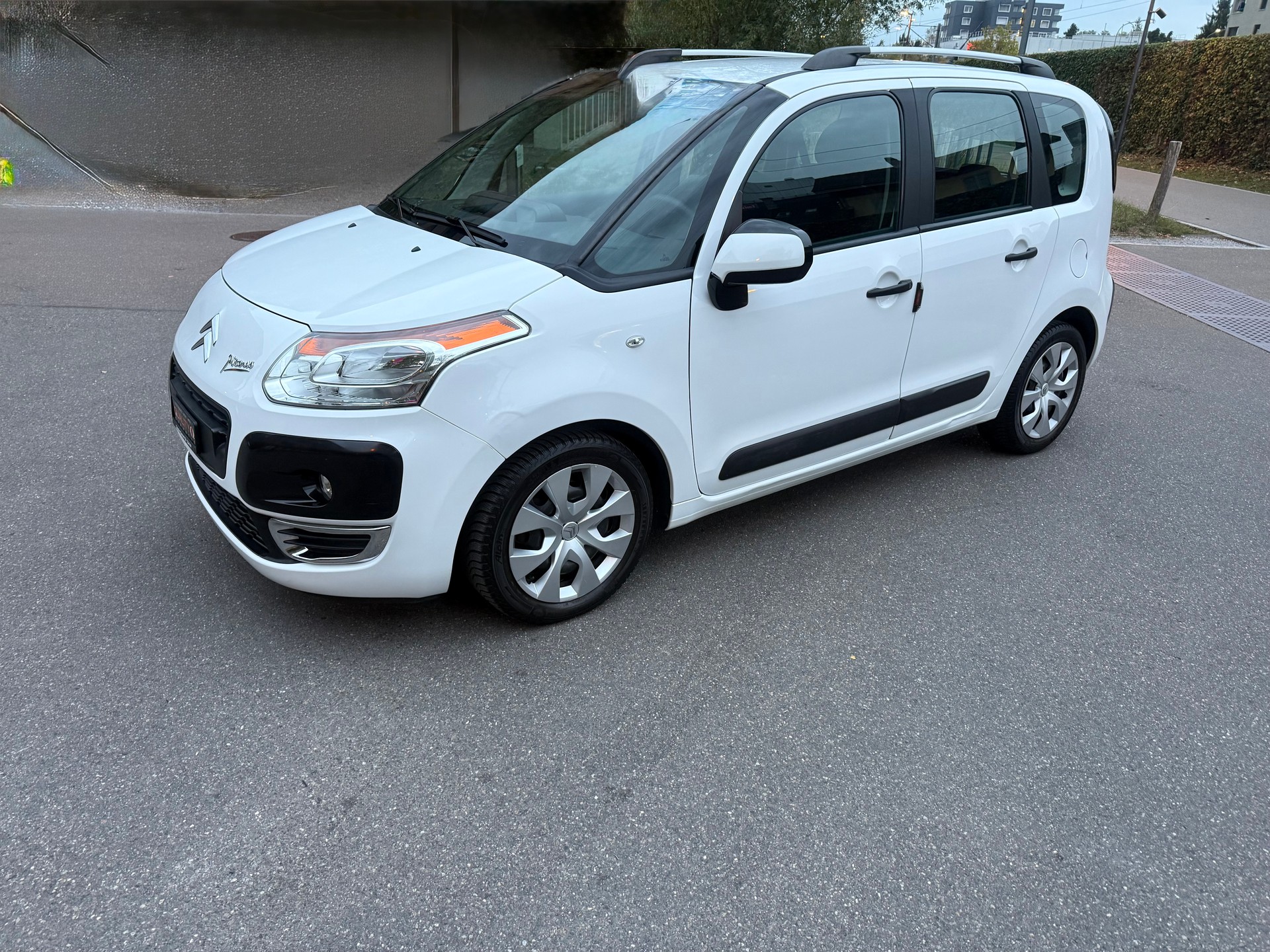 CITROEN C3 Picasso 1.6 HDi Exclusive-image-14