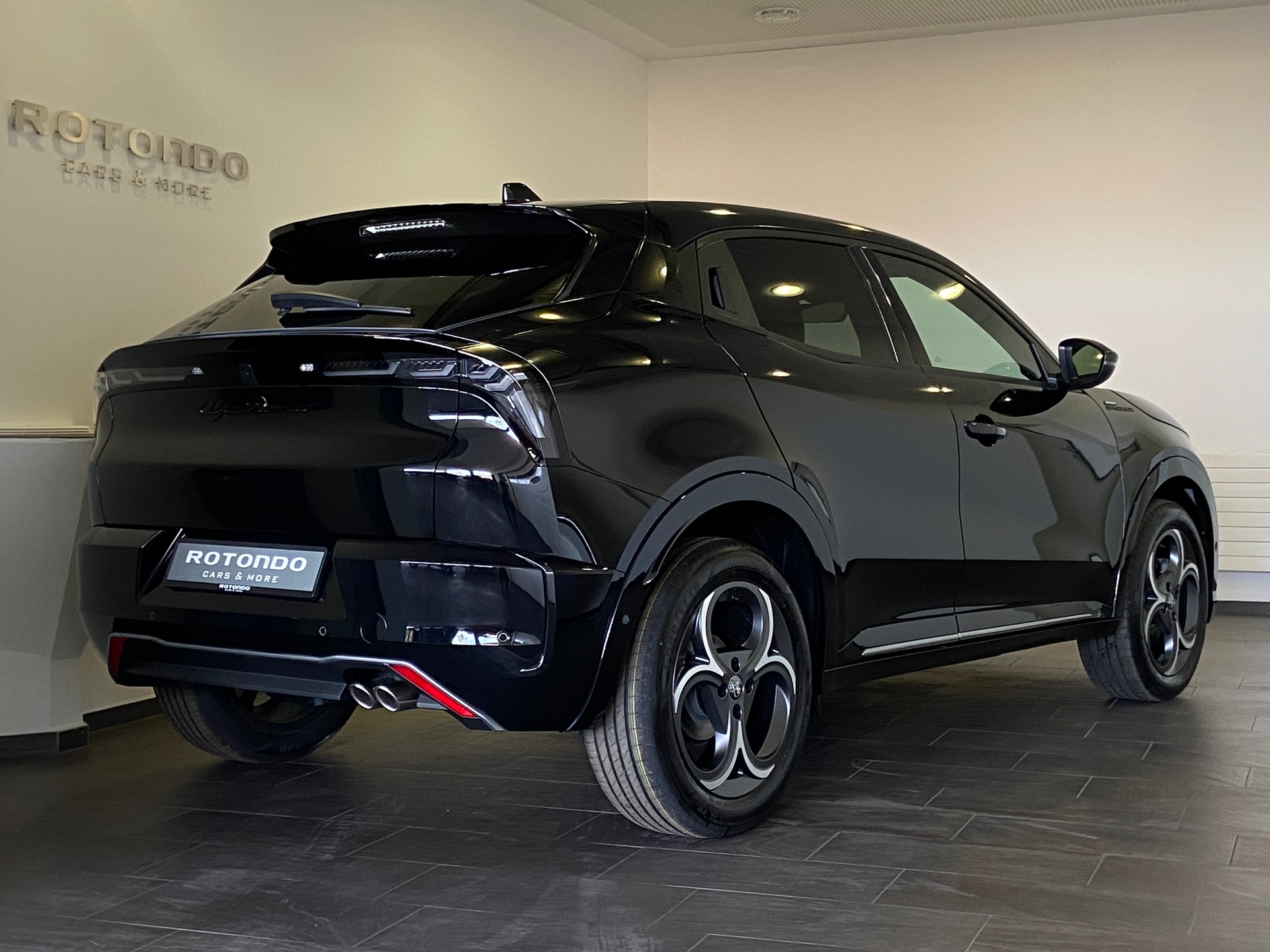ALFA ROMEO Junior 1.2 48V Hybrid Sport Speciale Tech Sky MY26-showroom-element-1