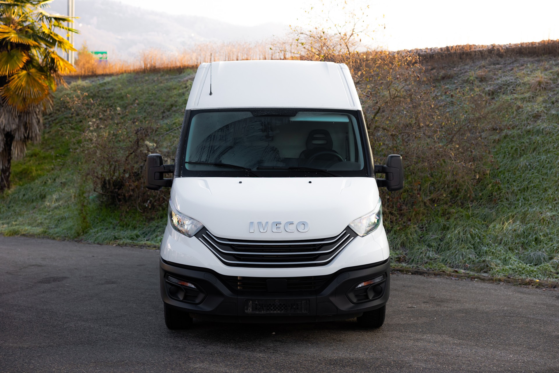 IVECO Daily 35 S 14 V-image-2