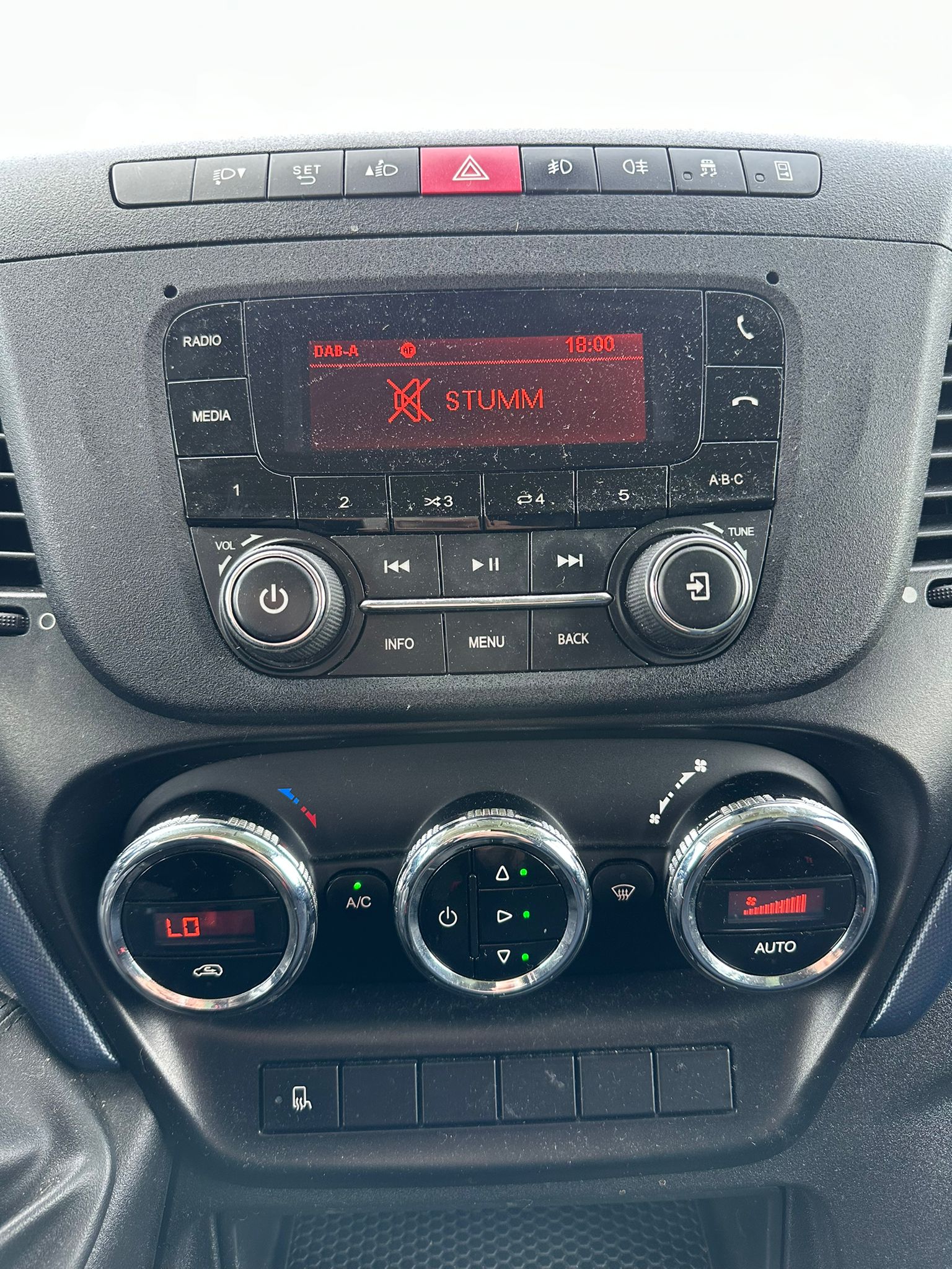 IVECO 35 S 18 A8-image-19
