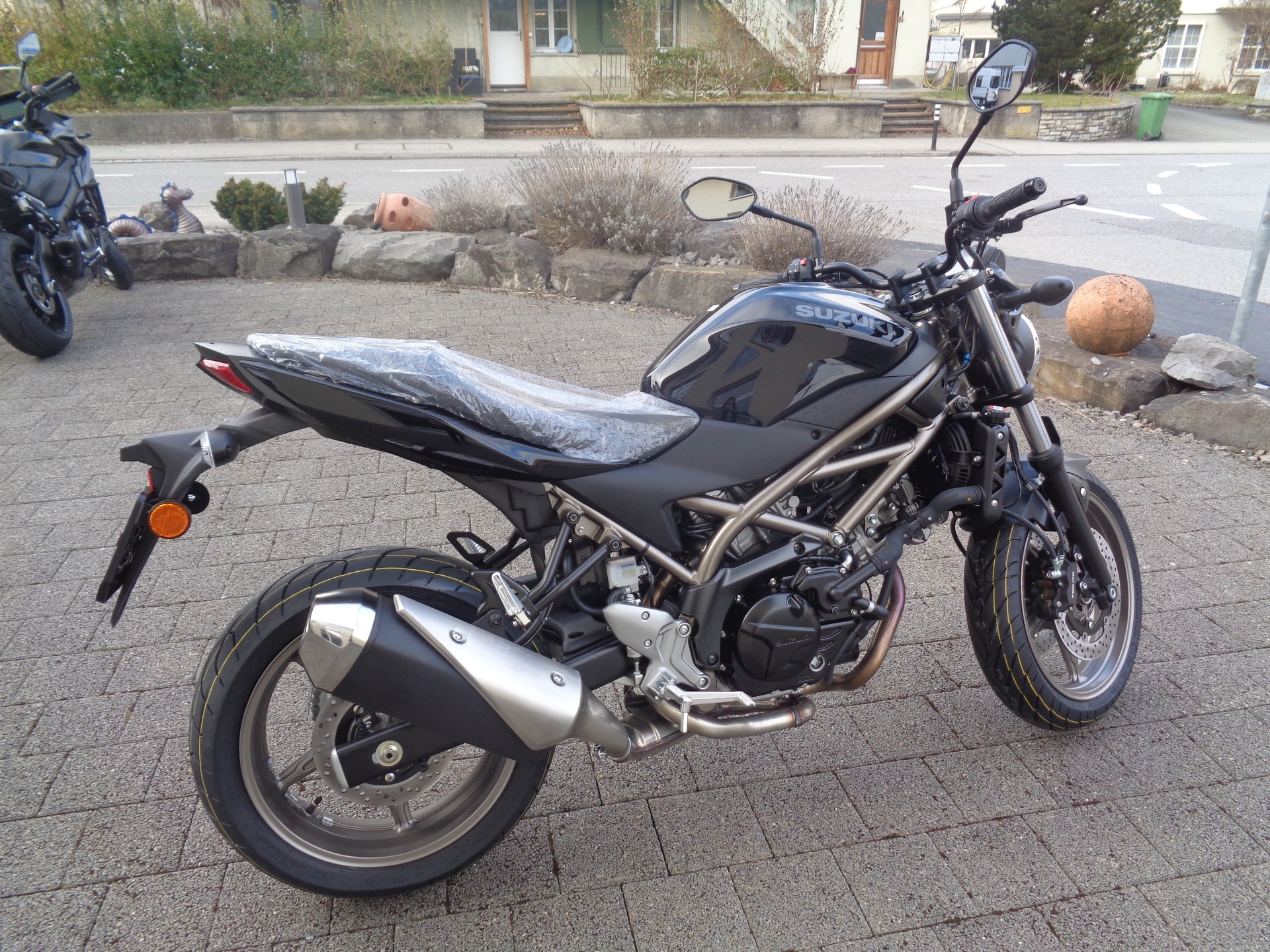 SUZUKI SV 650-image-2