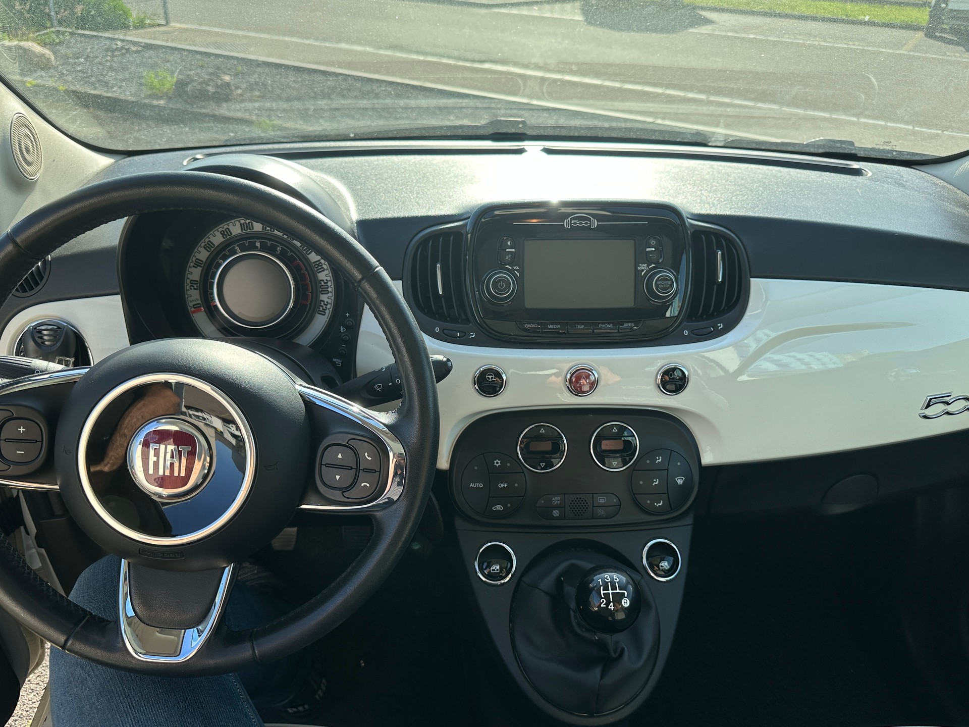 FIAT 500 1.2 Lounge-image-12