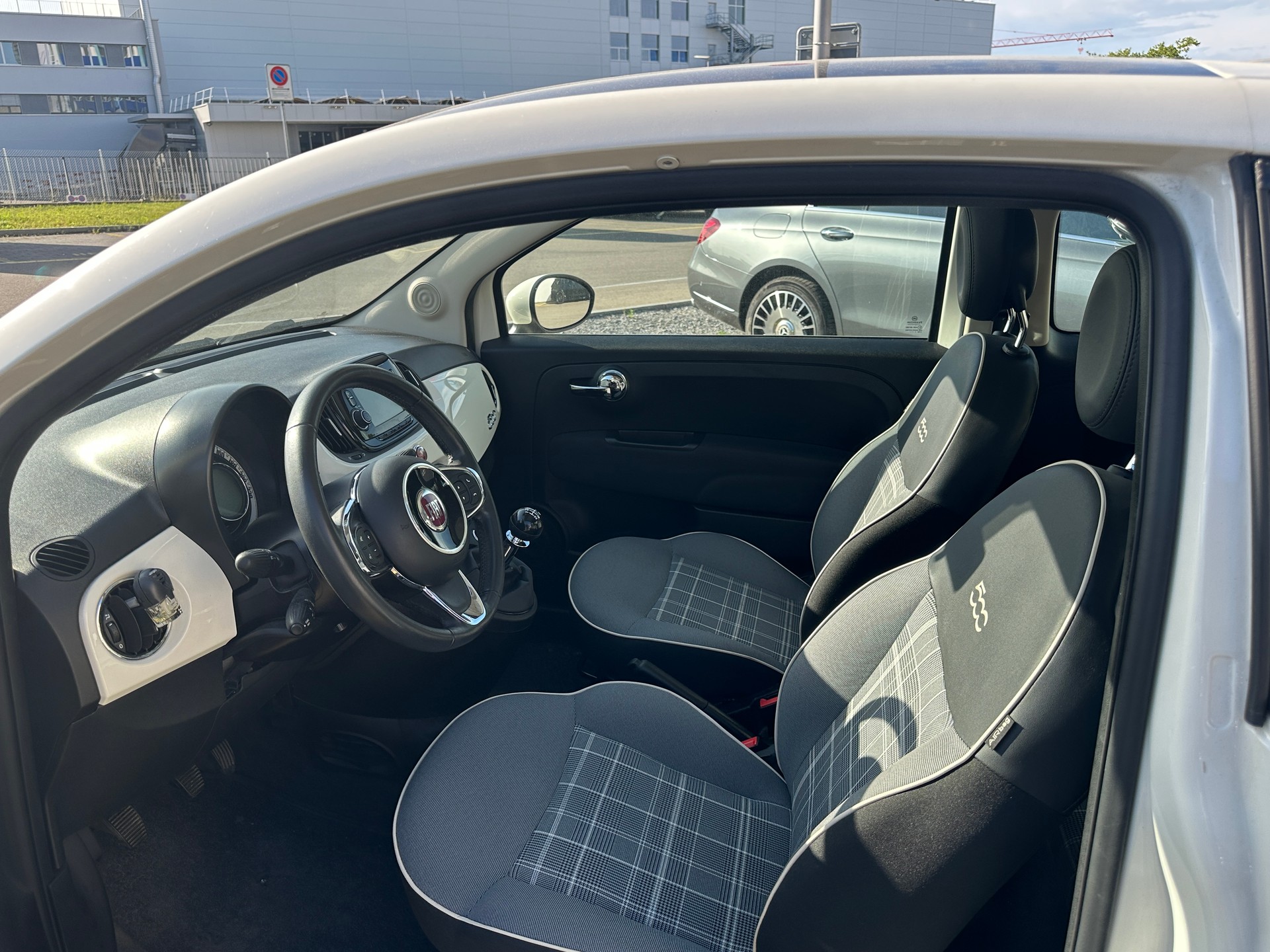 FIAT 500 1.2 Lounge-image-8
