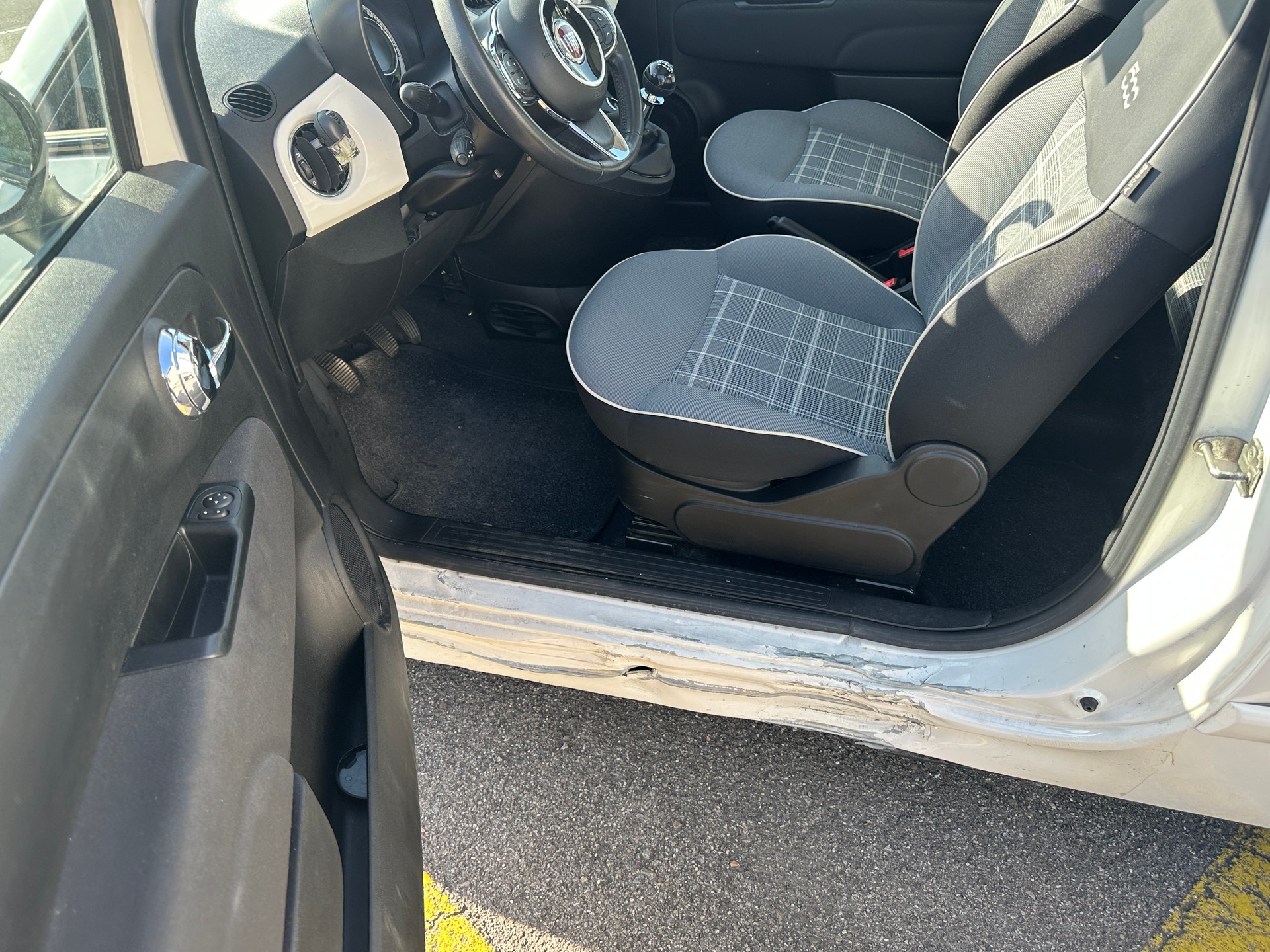 FIAT 500 1.2 Lounge-image-7