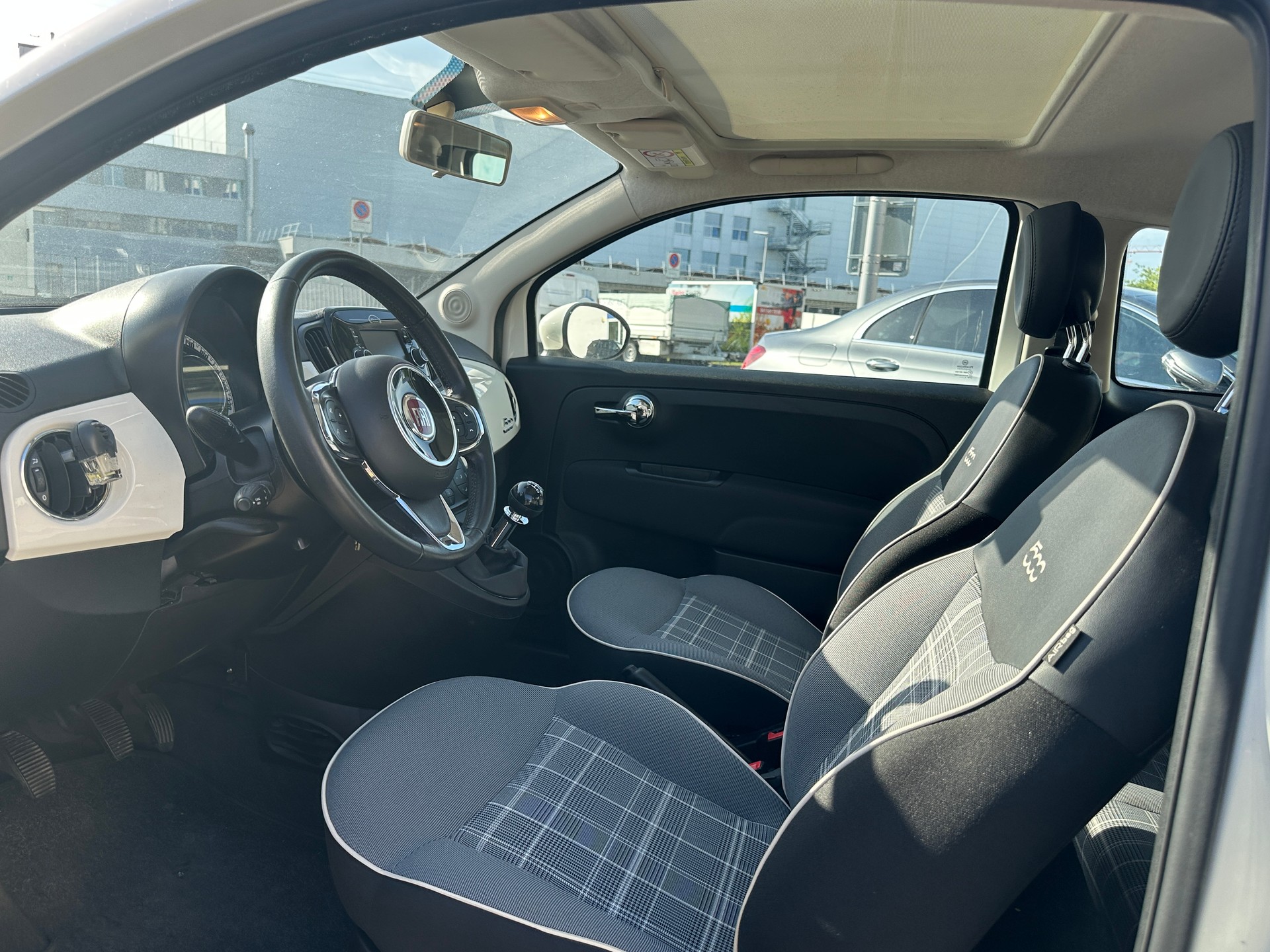 FIAT 500 1.2 Lounge-image-9