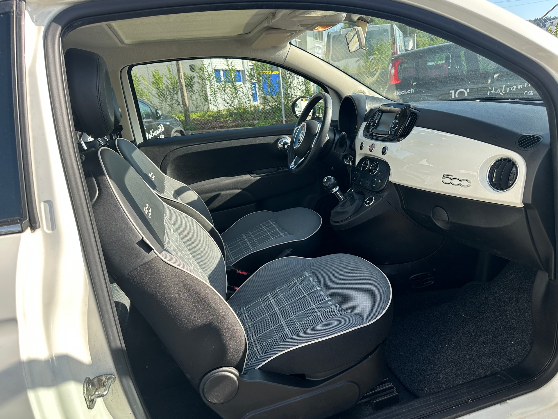 FIAT 500 1.2 Lounge-image-10