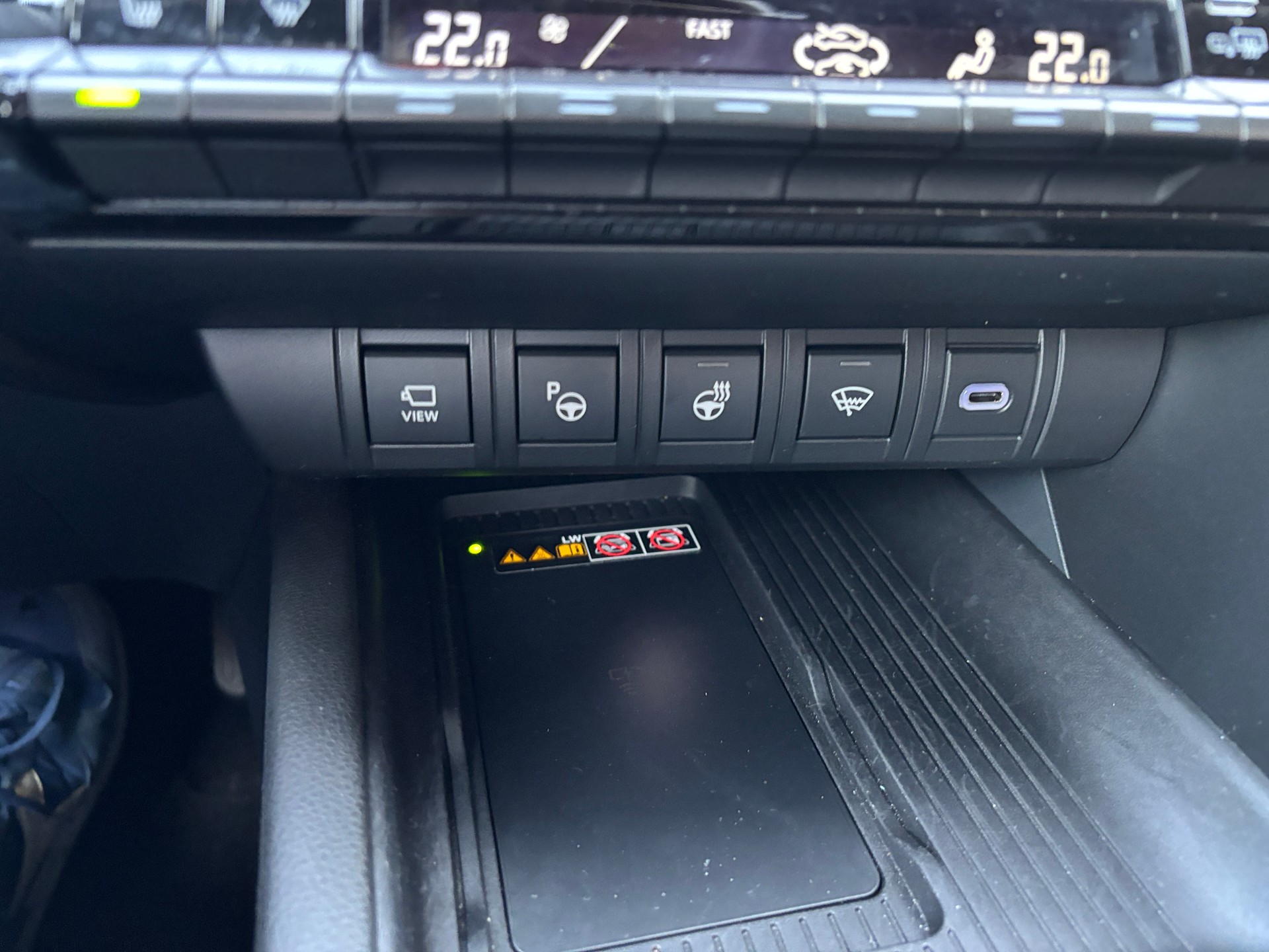 TOYOTA C-HR 2.0 HSD CVT Trend 4WD-image-13
