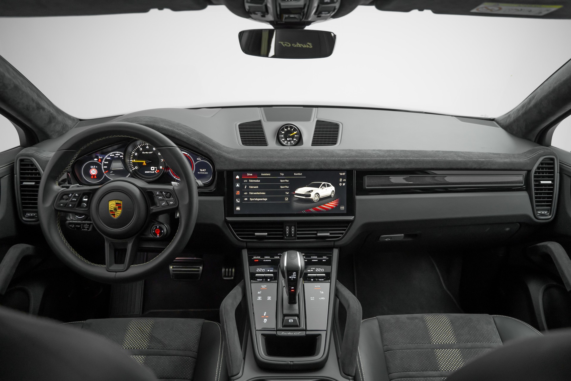 PORSCHE Cayenne Turbo GT-image-14