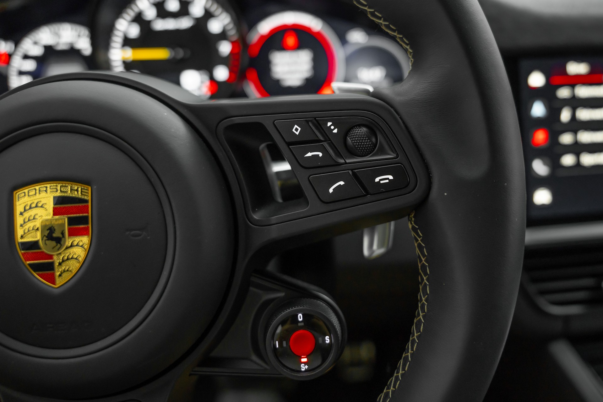 PORSCHE Cayenne Turbo GT-image-17