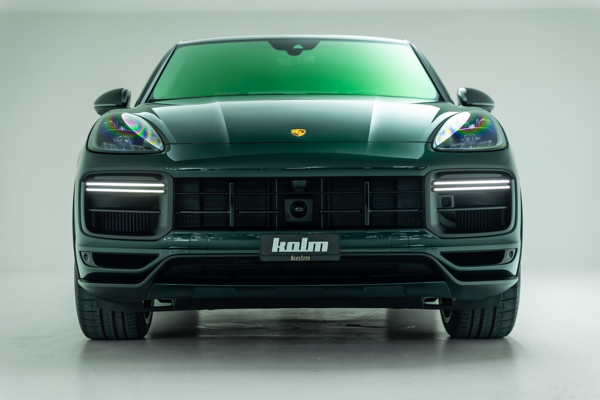 PORSCHE Cayenne Turbo GT-showroom-element-1