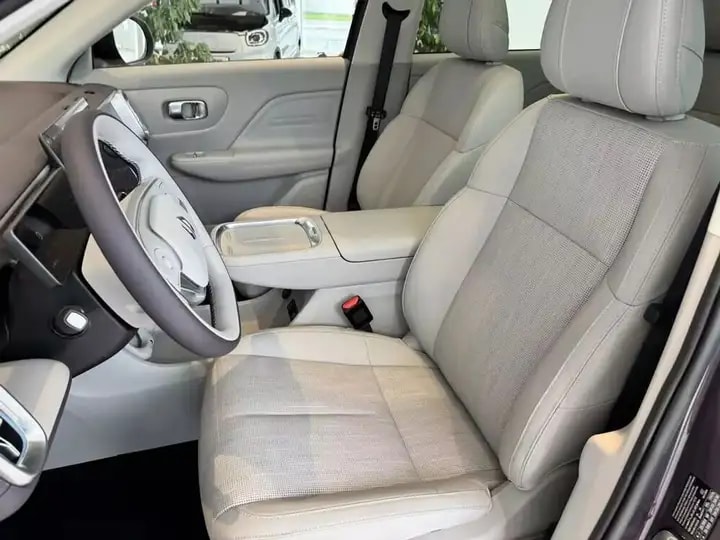 LEAPMOTOR B10 Design-image-5