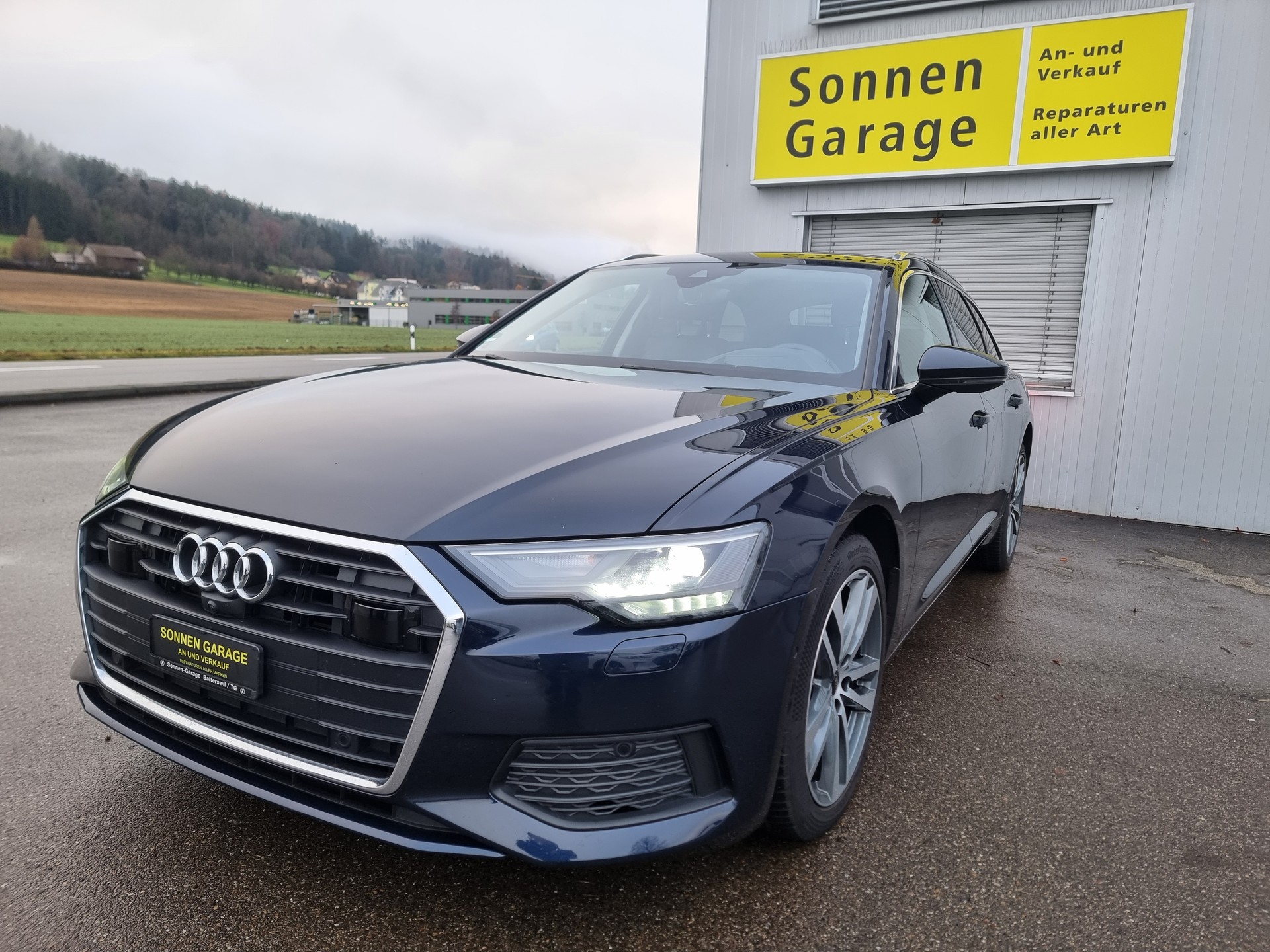 AUDI A6 Avant 40TDI Attraction S-tronic-image-1
