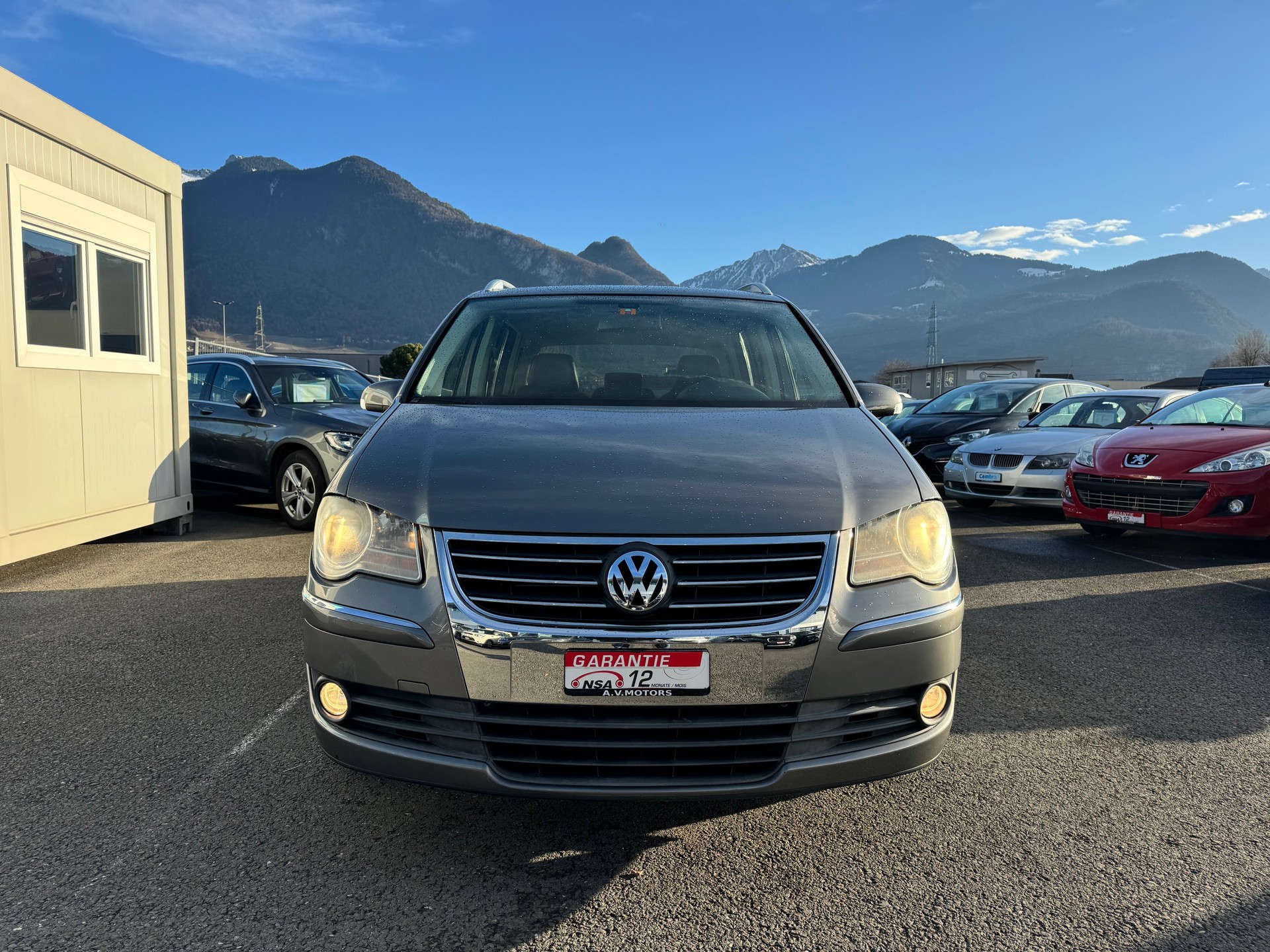 VW Touran 2.0 TDI Highline-image-2