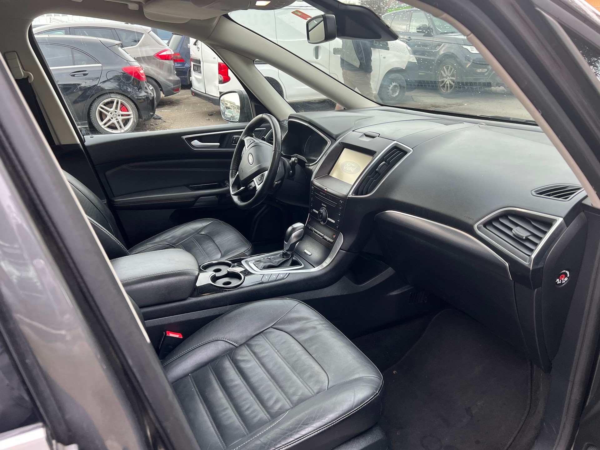FORD Galaxy 2.0 TDCi Titanium AWD PowerShift-image-12