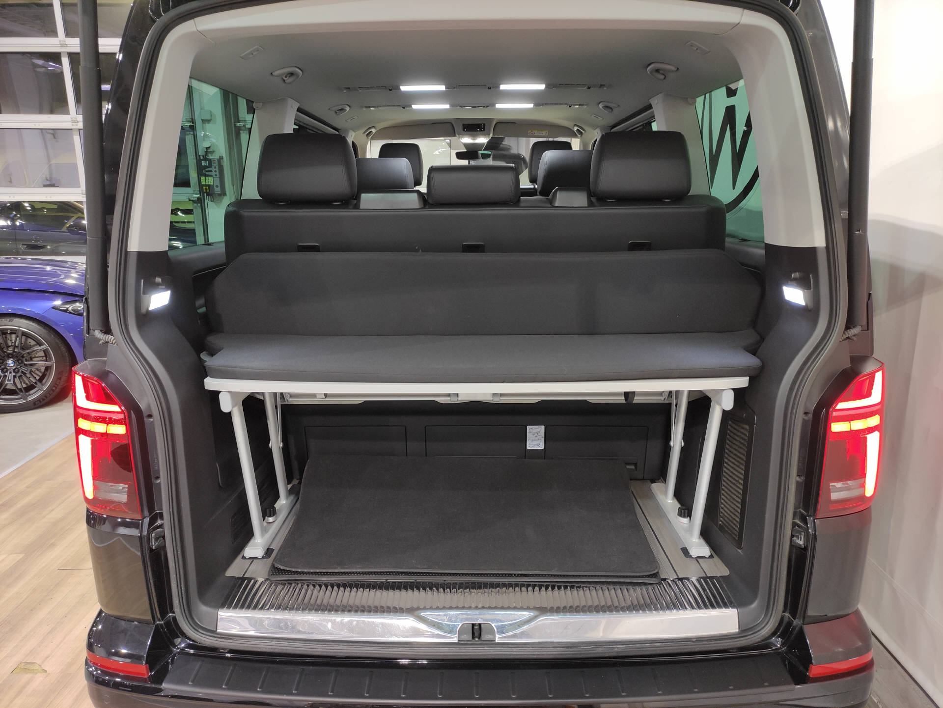 VW T6.1 Multivan 2.0 TDI 204 Highline Liberty DSG 4m-image-13