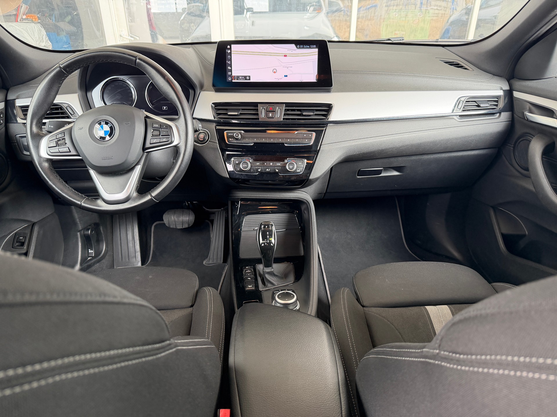 BMW X2 xDrive 18d Steptronic-image-12