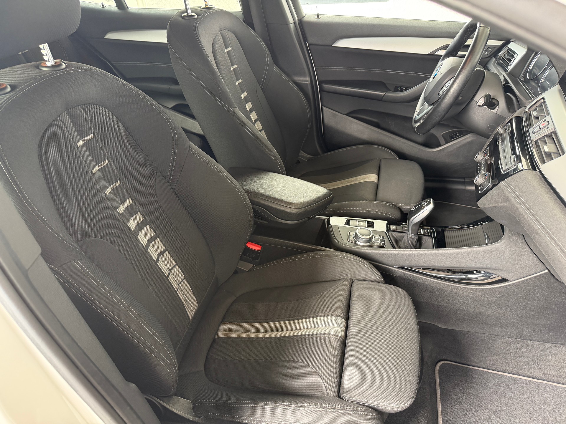 BMW X2 xDrive 18d Steptronic-image-11