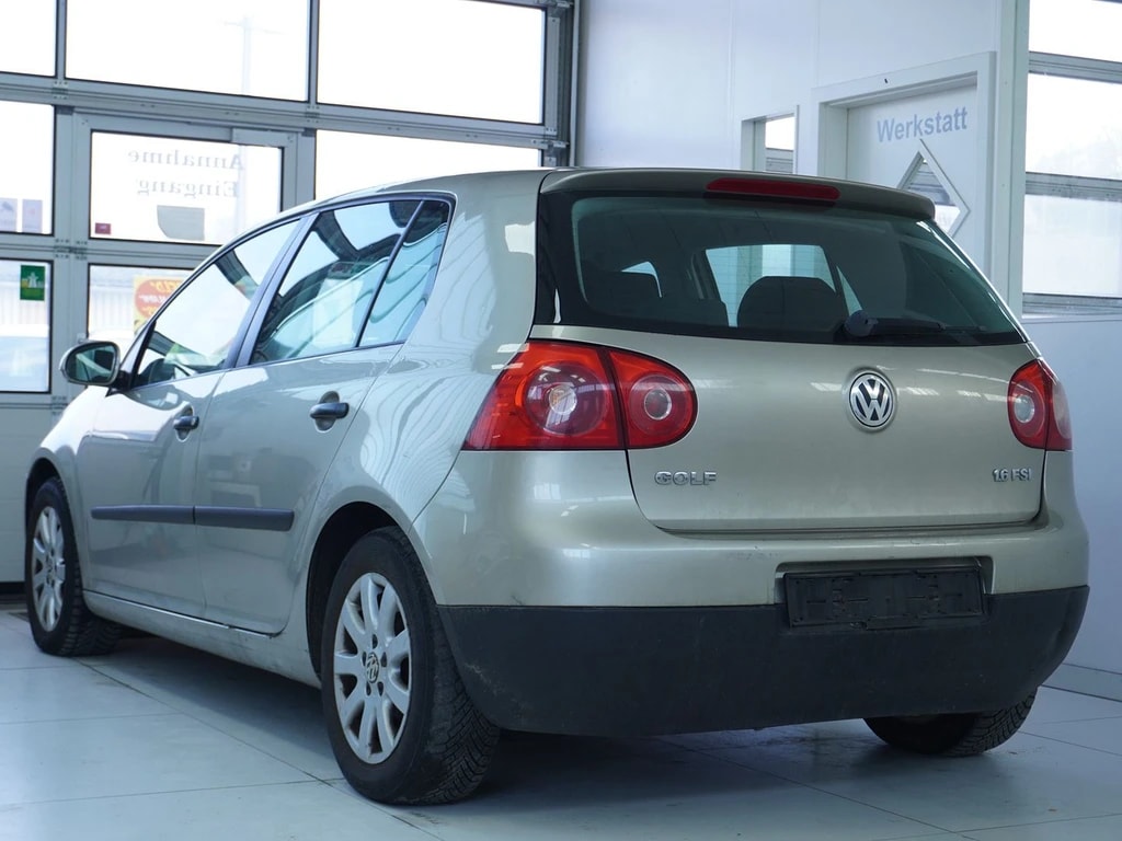 VW Golf 1.6 FSI Comfortline-image-1