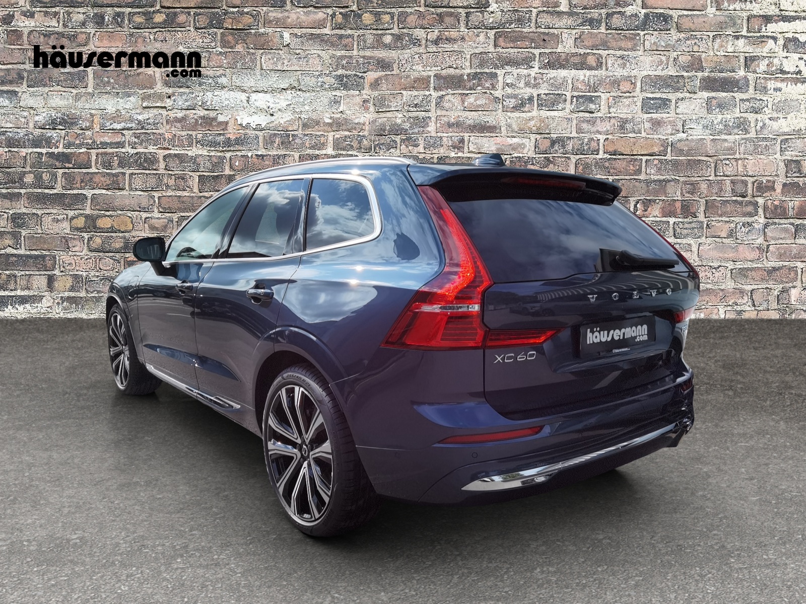 VOLVO XC60 2.0 T8 TE Ultra Bright eAWD-showroom-element-2
