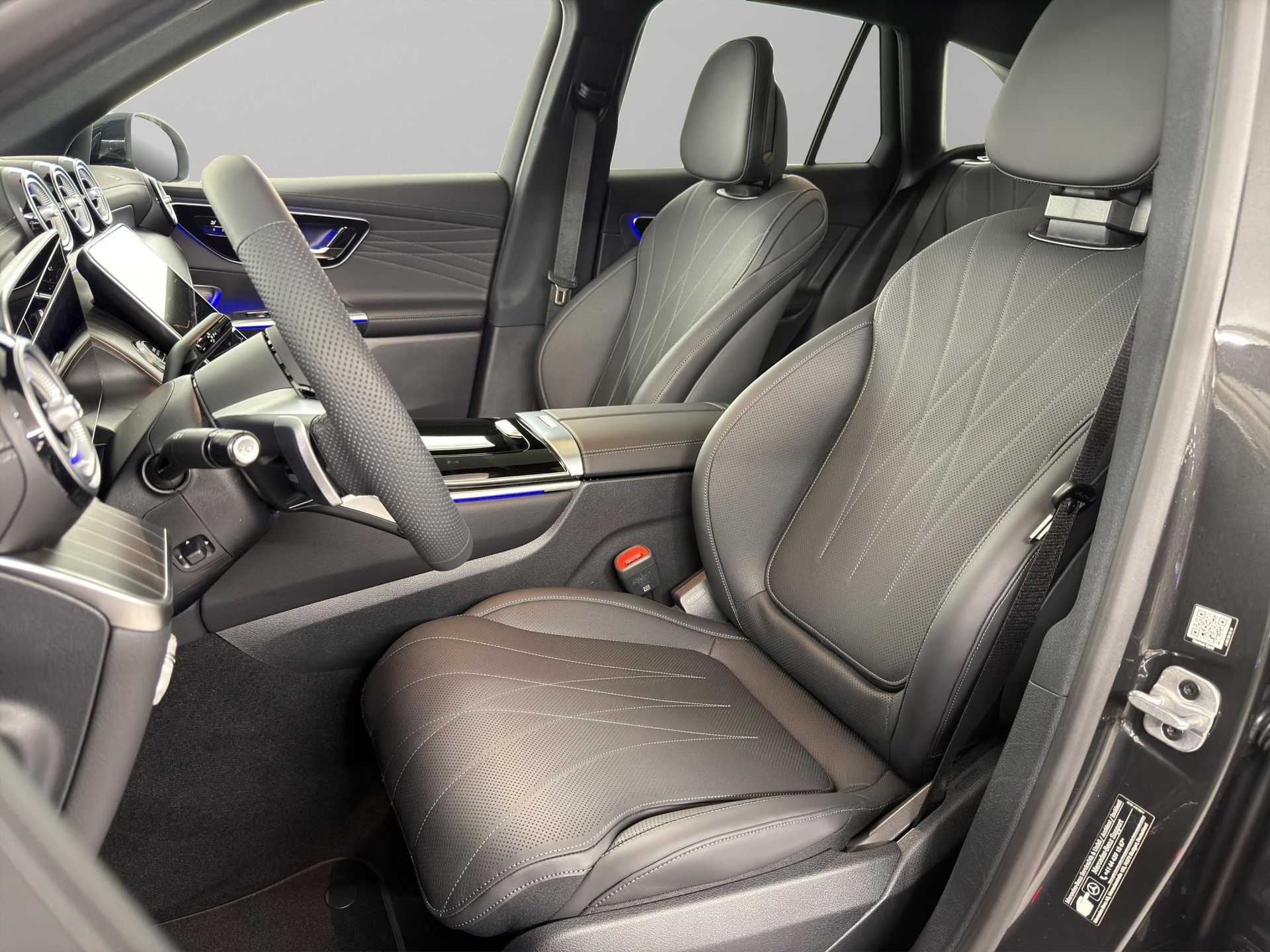 MERCEDES-BENZ GLC 450 d AMG Line 4matic-image-8