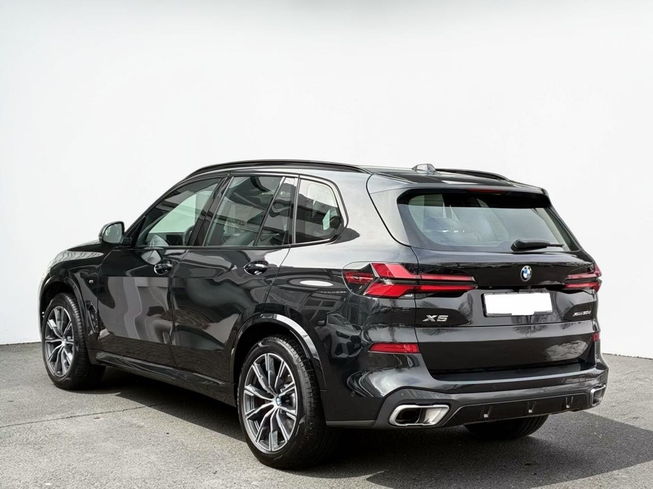 BMW X5 xDrive 48V 30d M Sport Steptronic-image-4