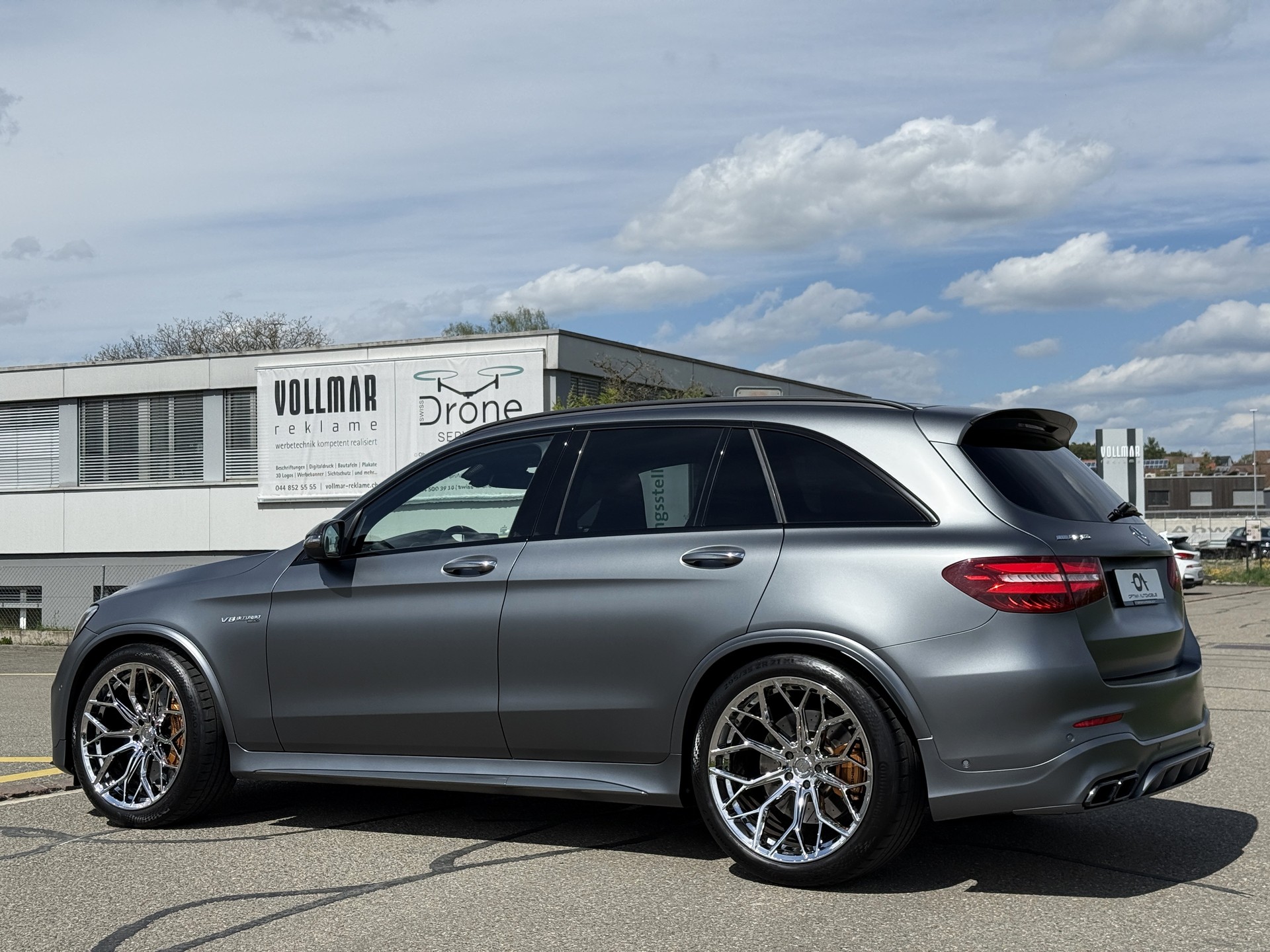 MERCEDES-BENZ GLC 63 S AMG *EDITION 1* 9G-Tronic 4M - *UNIKAT AUS 1.HAND* - *EINMALIG GEPFLEGT* - *21" 8-FACH & GARANTIE*-image-4