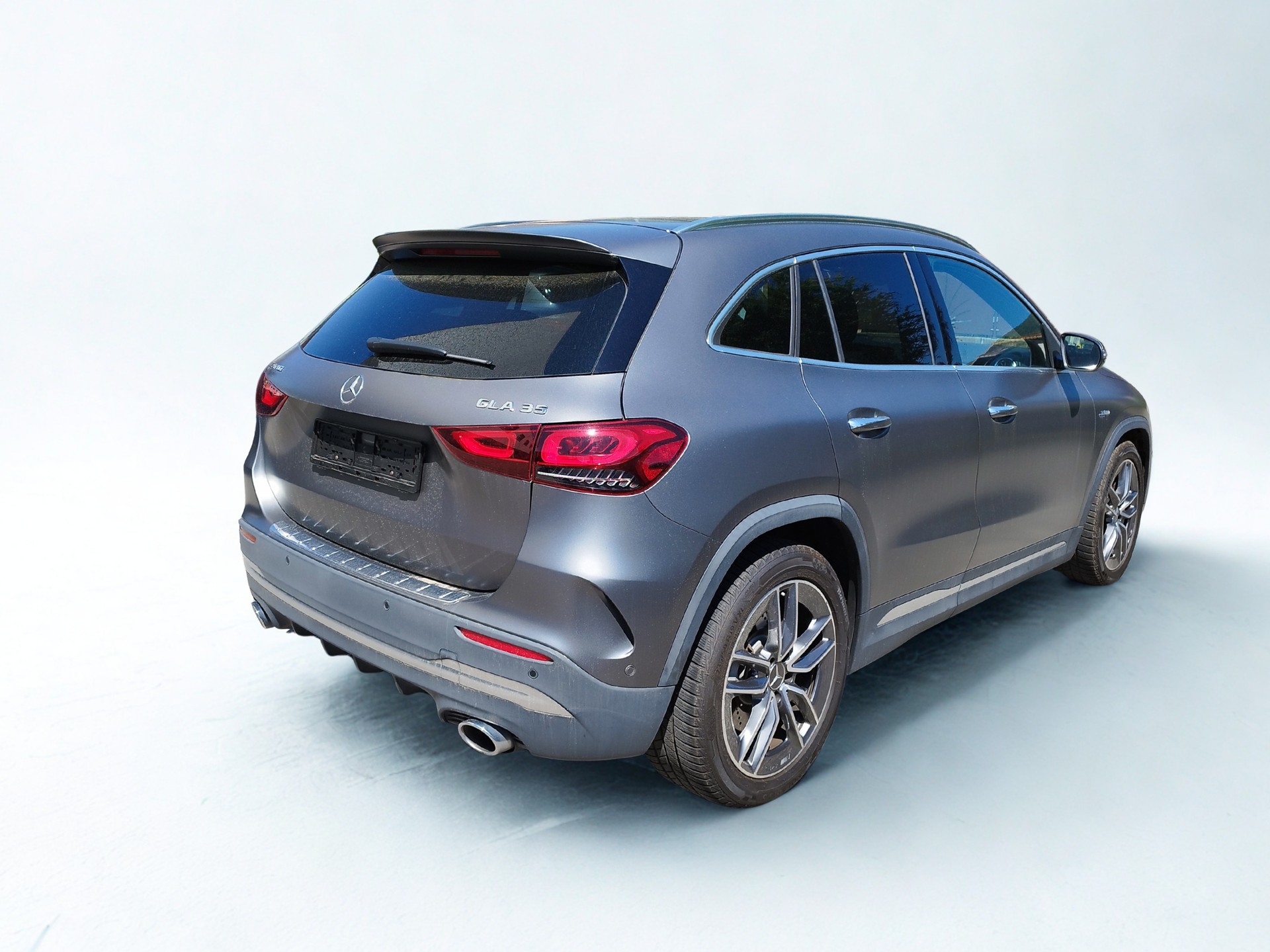 MERCEDES-BENZ GLA 35 AMG 4Matic 8G-Speedshift DCT-image-2