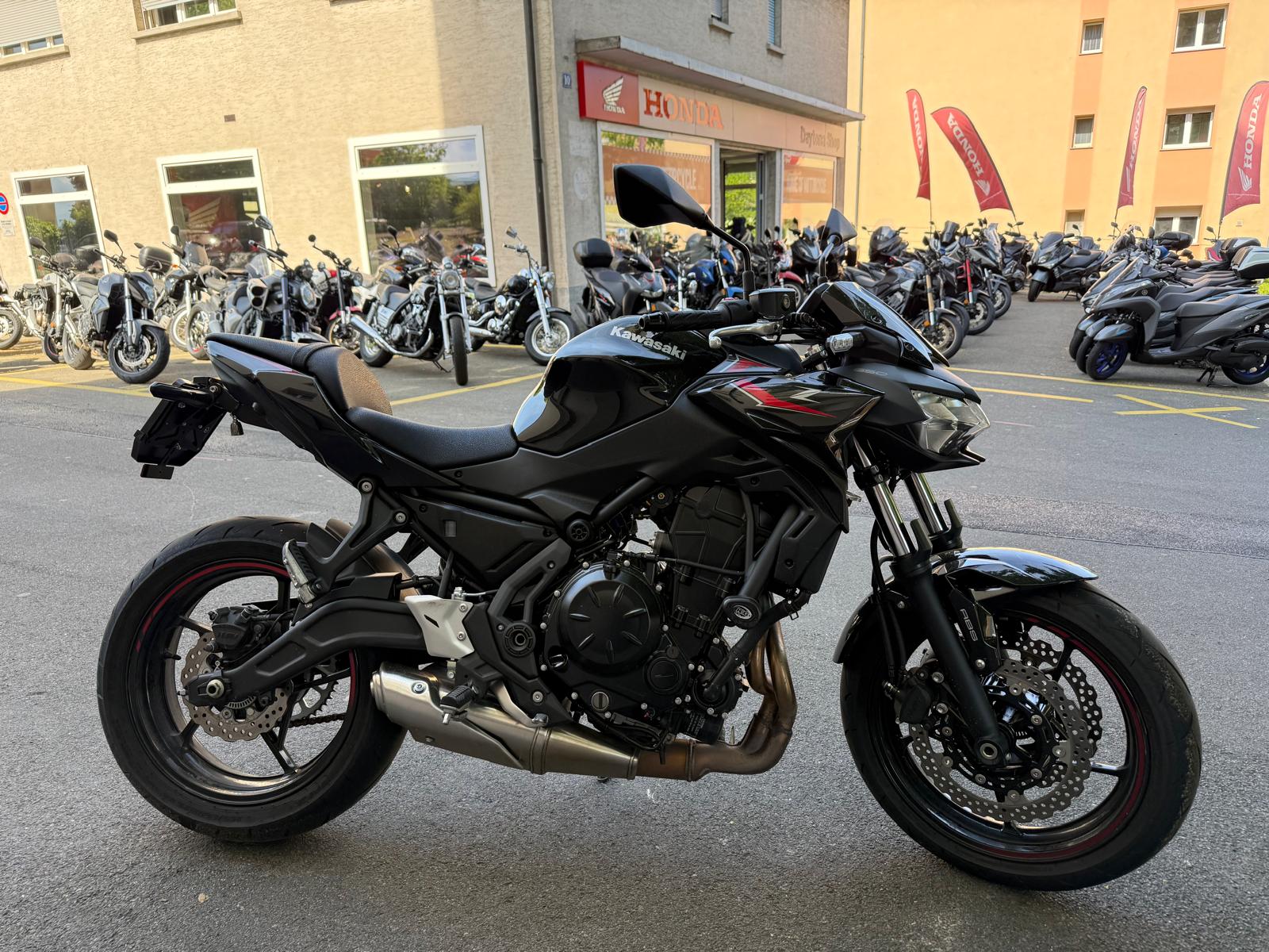 KAWASAKI Z 650 (35kW)-image-3