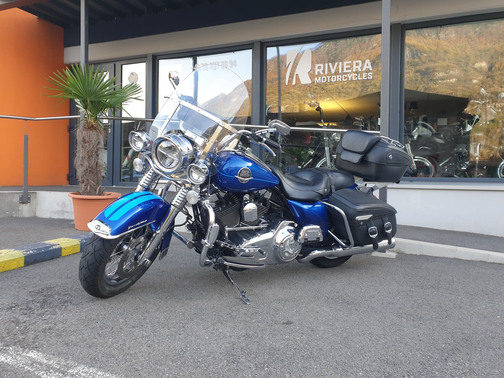 HARLEY-DAVIDSON FLHRC Road King Classic ABS-image-3