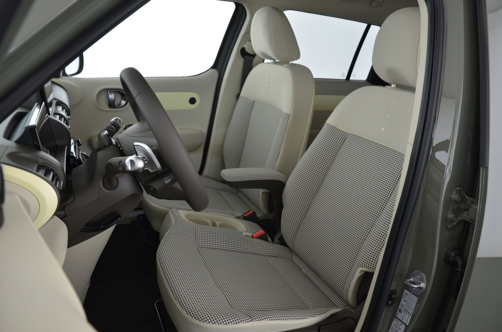 HYUNDAI Inster 49kWh Luxury-image-12