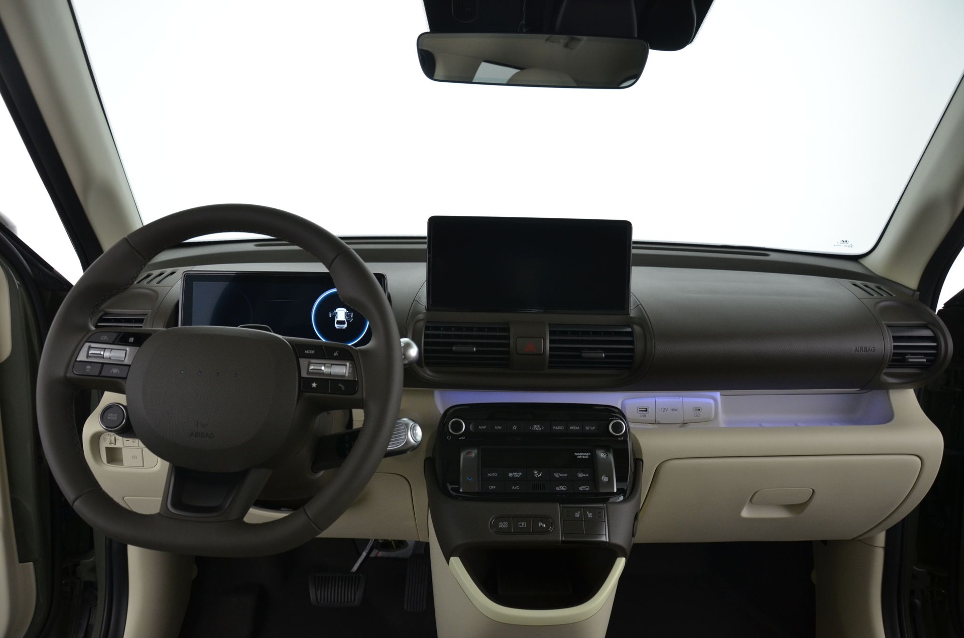 HYUNDAI Inster 49kWh Luxury-image-11