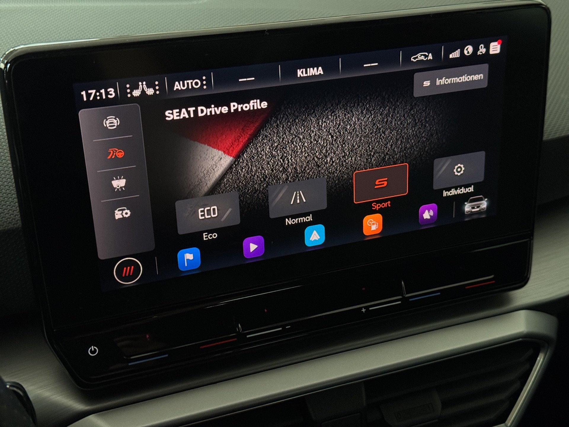SEAT Leon ST 1.5 eTSI mHEV DSG FR "Navi-Winterpaket-Distronic"-image-18